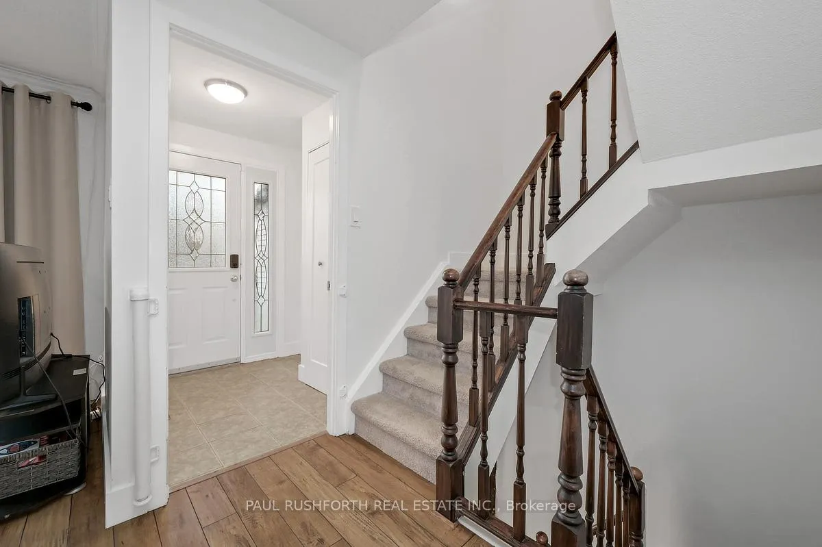 Photo 5 of 2 Dolan Drive, Ottawa, Barrhaven - Pheasant Run — HOMEH
