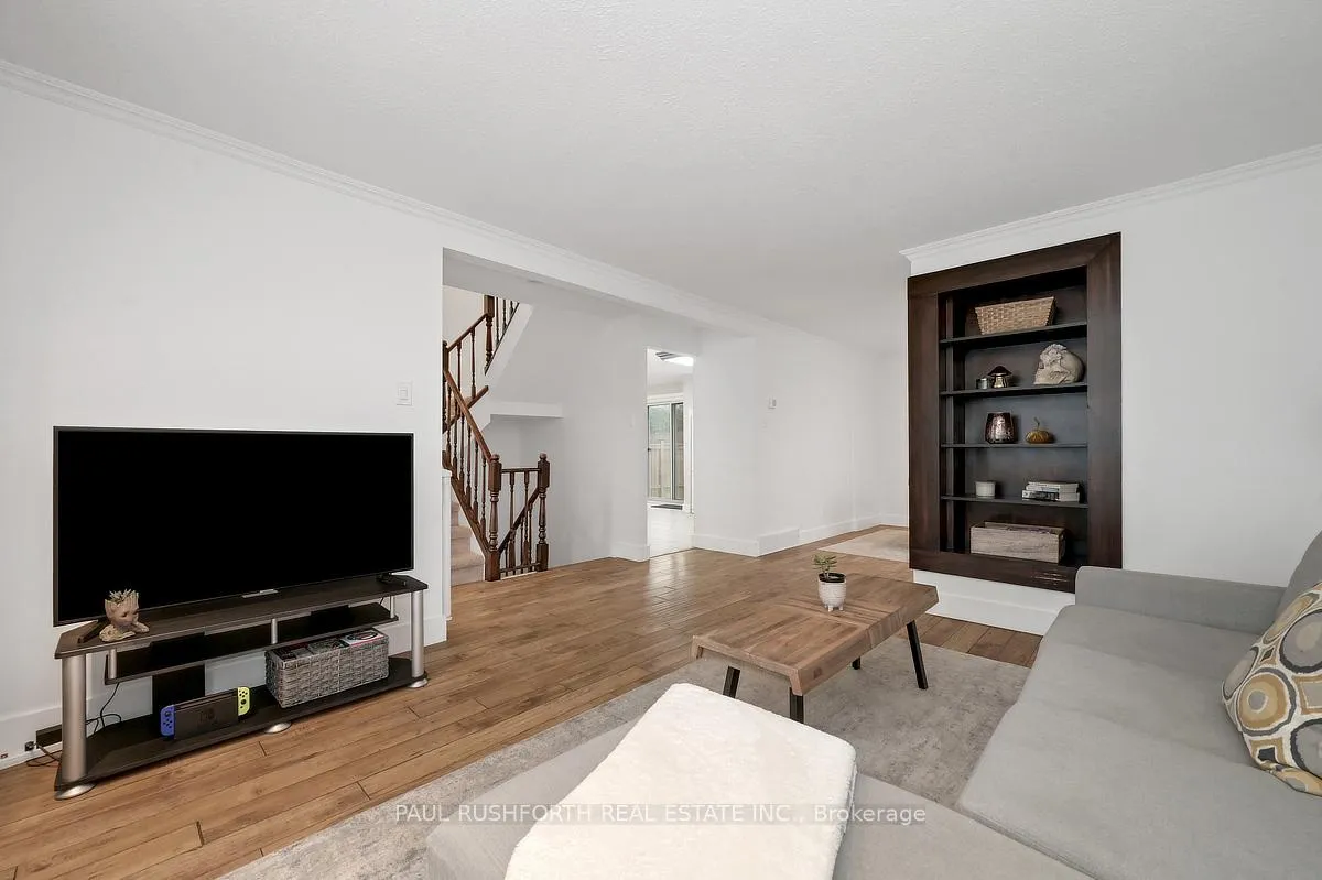 Photo 10 of 2 Dolan Drive, Ottawa, Barrhaven - Pheasant Run — HOMEH