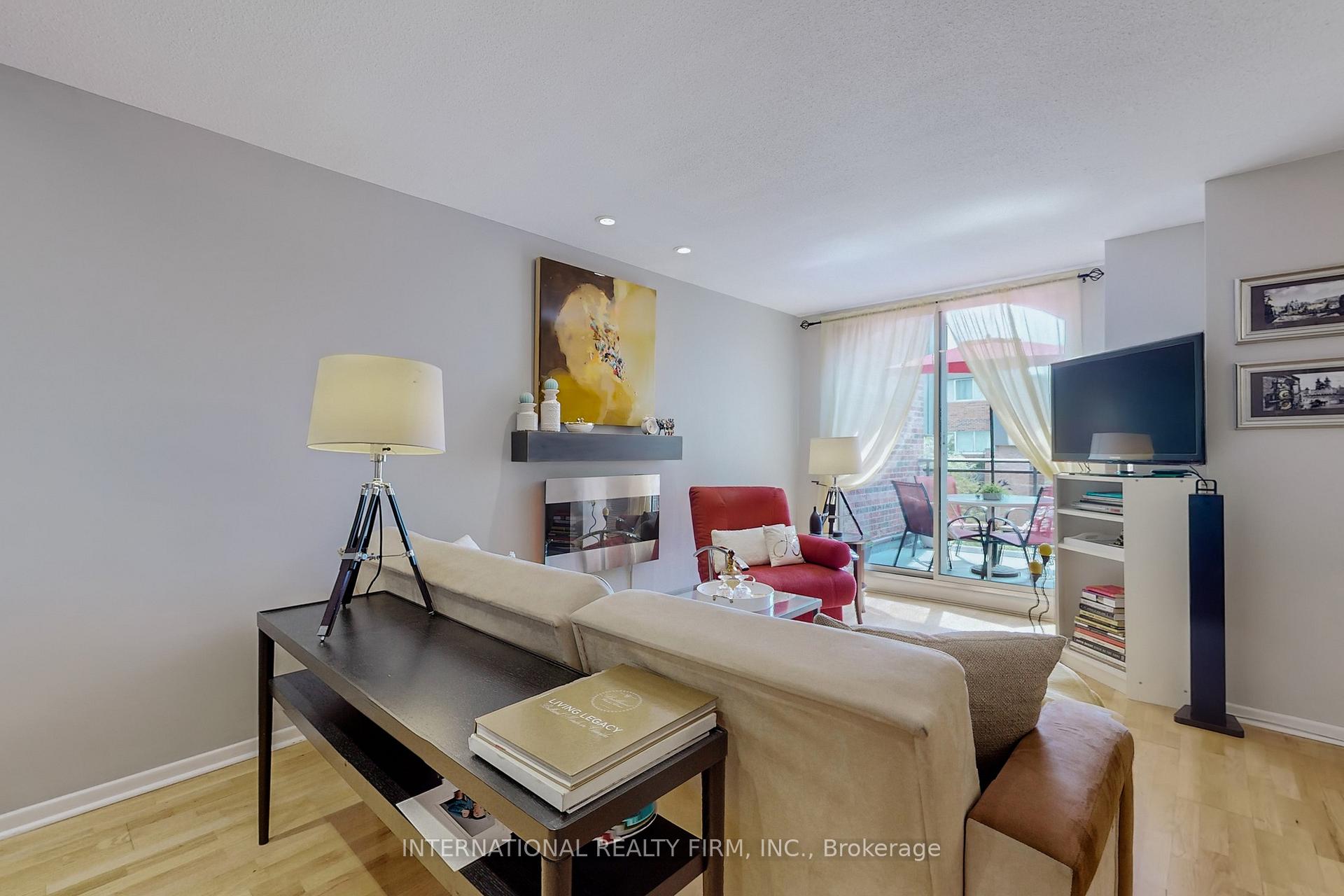 Front of Unit 311, 16A Elgin Street