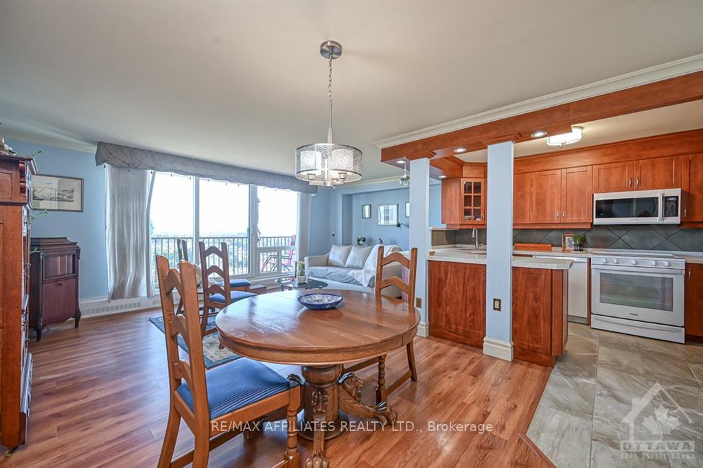 Photo 2 of Unit 1605, 665 Bathgate Drive, Ottawa, Carson Meadows — HOMEH