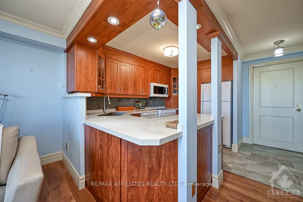 Photo 5 of Unit 1605, 665 Bathgate Drive, Ottawa, Carson Meadows — HOMEH