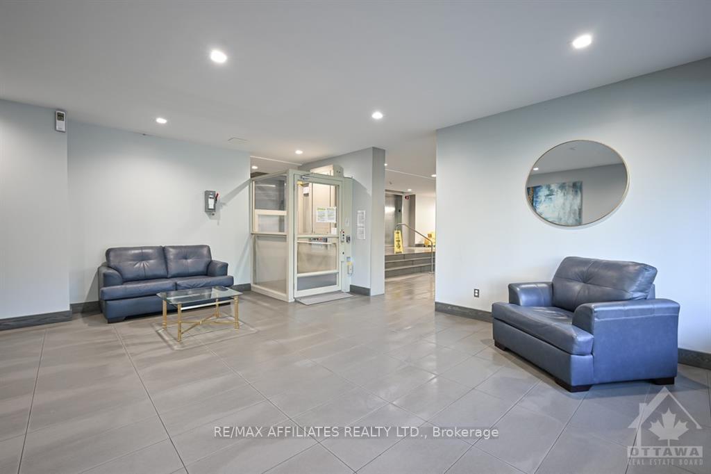 Photo 12 of Unit 1605, 665 Bathgate Drive, Ottawa, Carson Meadows — HOMEH