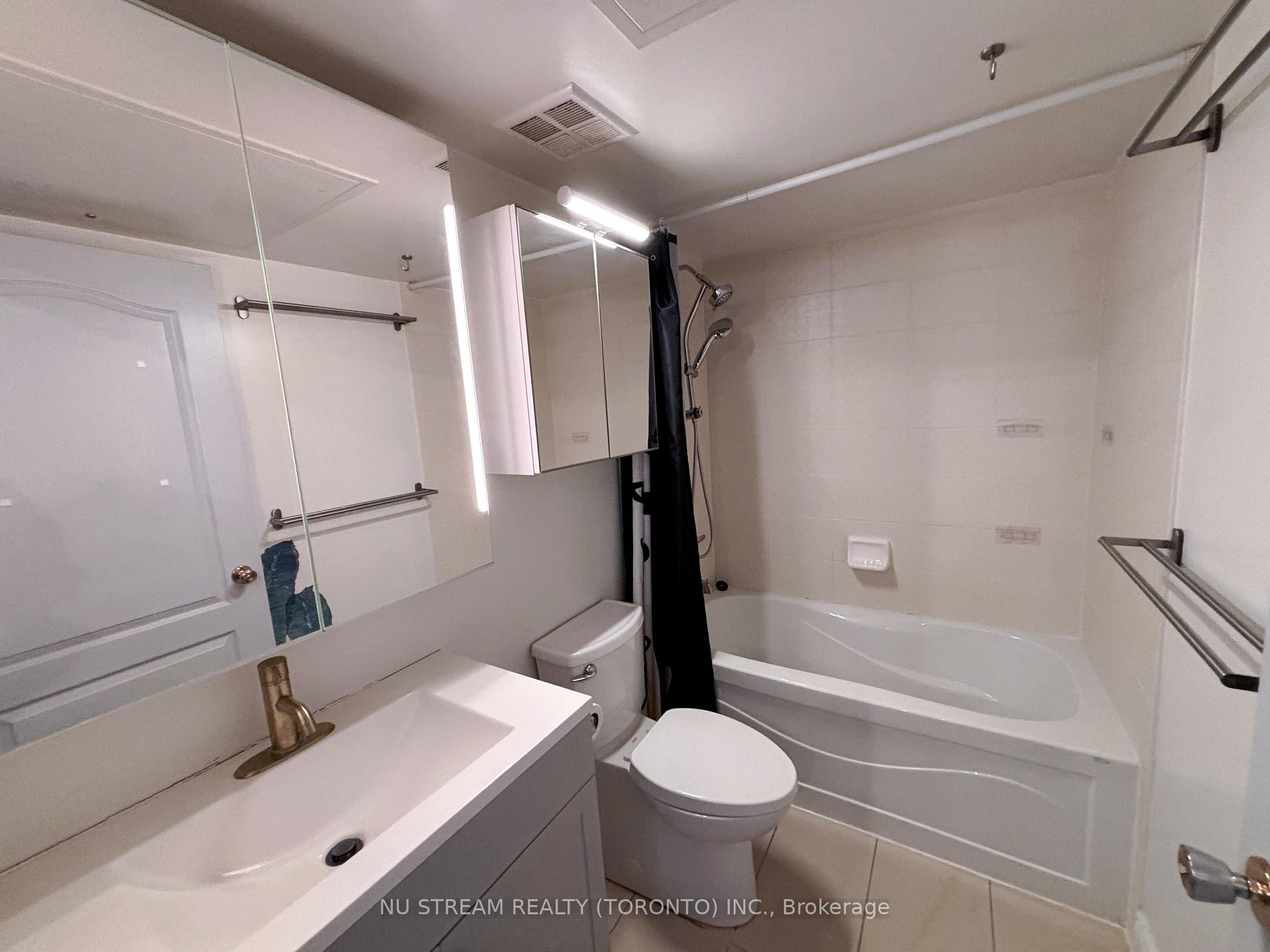 Photo 5 of Unit 120, 50 Clegg Road, Markham, Unionville — HOMEH