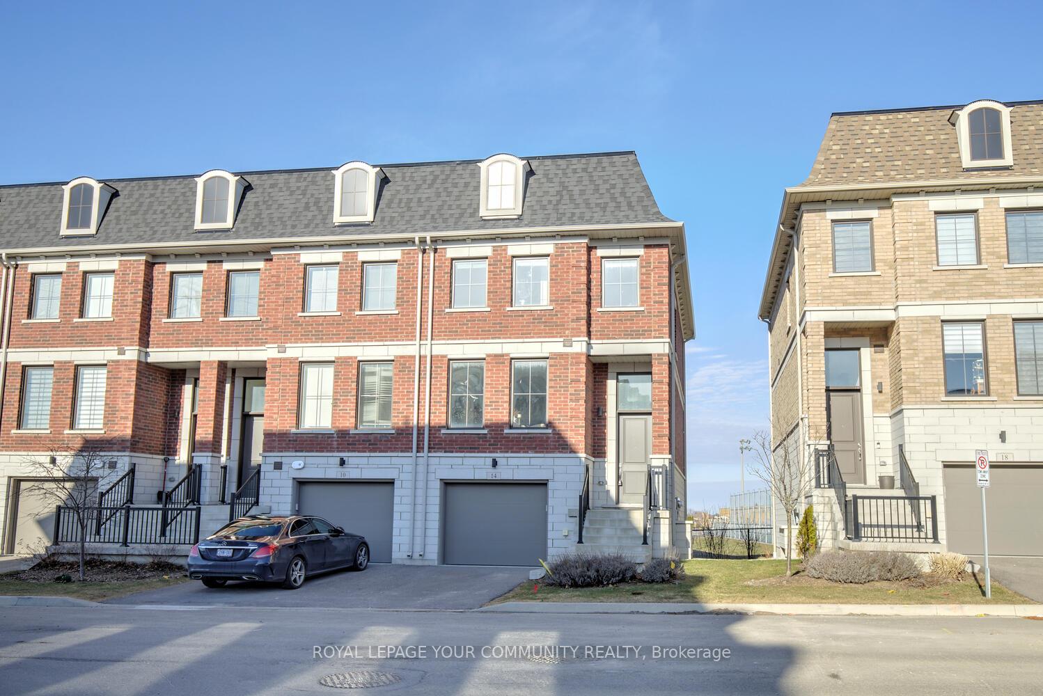 Photo 1 of 14 Seacoasts Circle, Vaughan, Maple — HOMEH