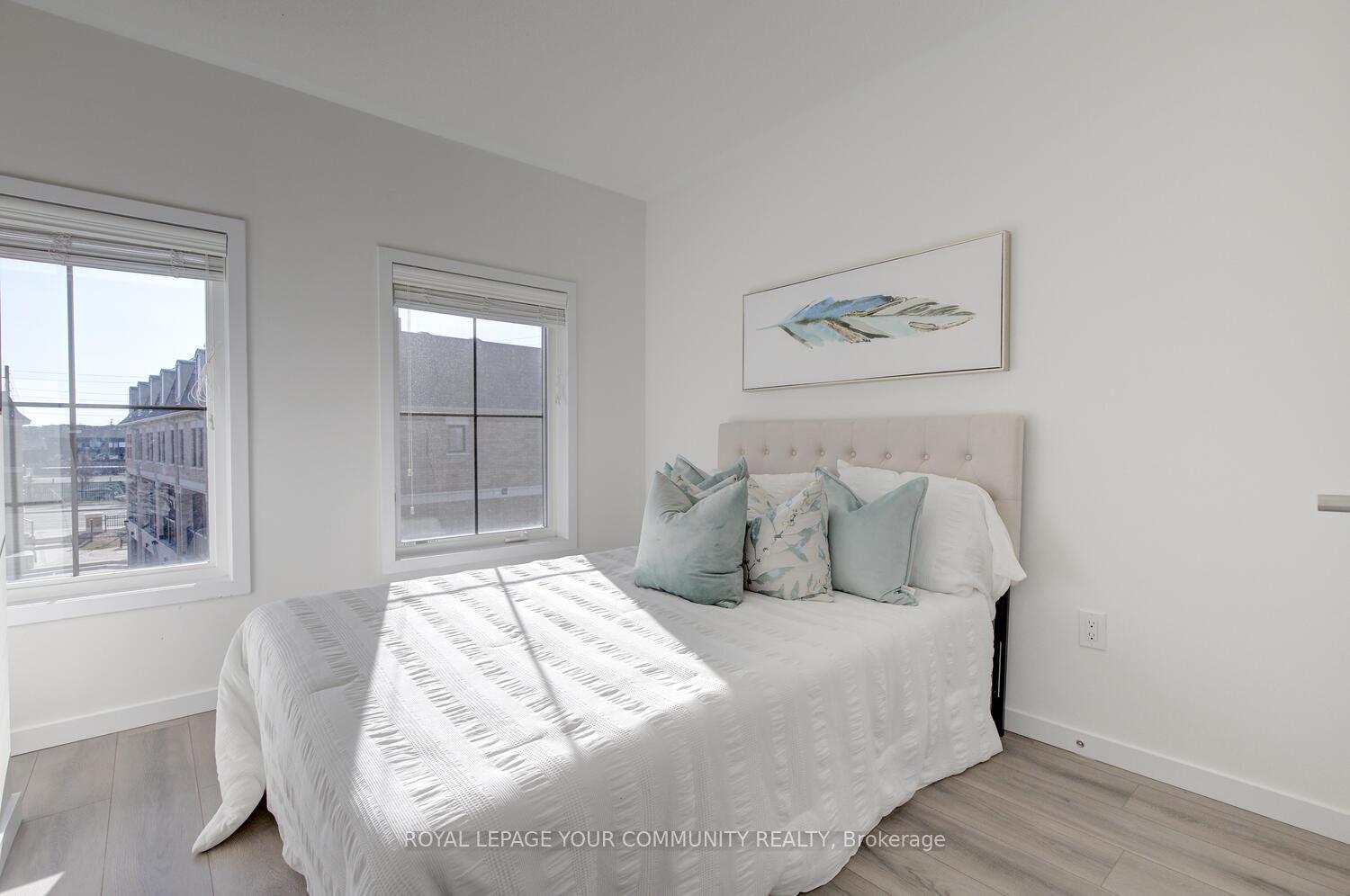 Photo 34 of 14 Seacoasts Circle, Vaughan, Maple — HOMEH