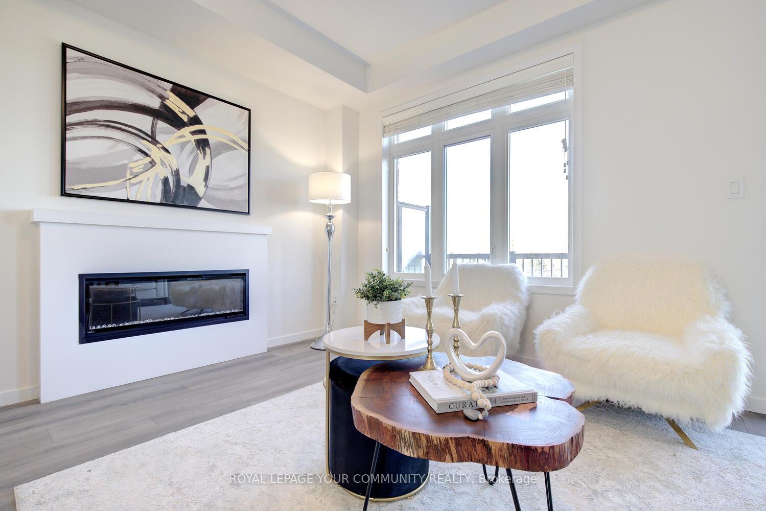 Photo 38 of 14 Seacoasts Circle, Vaughan, Maple — HOMEH