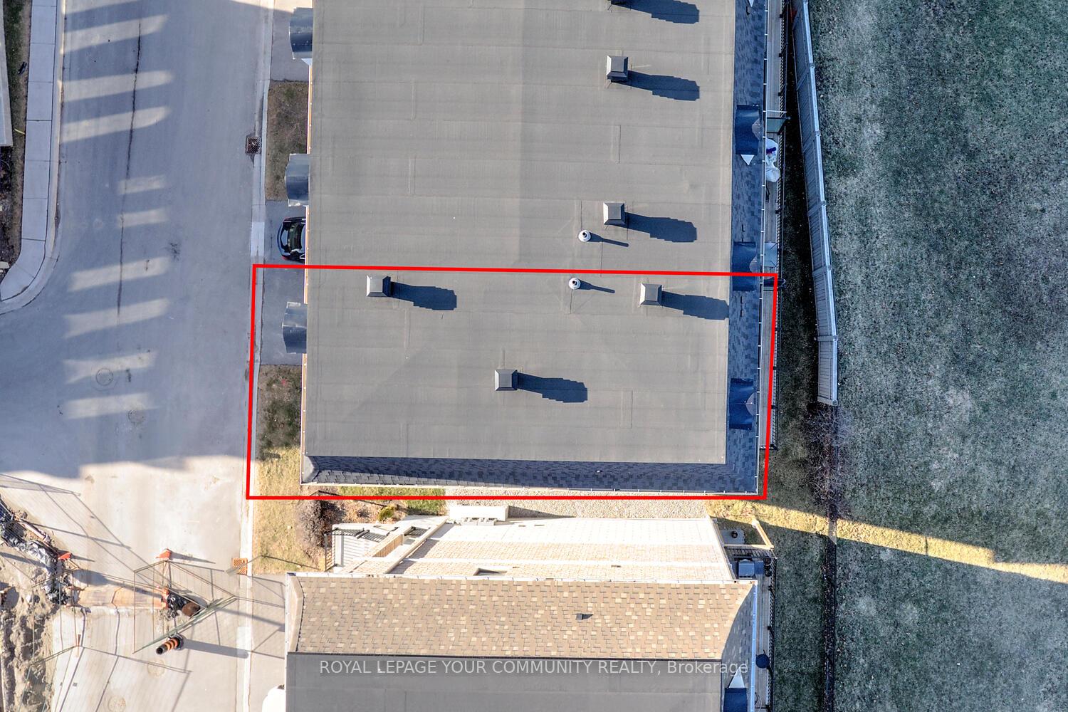 Photo 47 of 14 Seacoasts Circle, Vaughan, Maple — HOMEH
