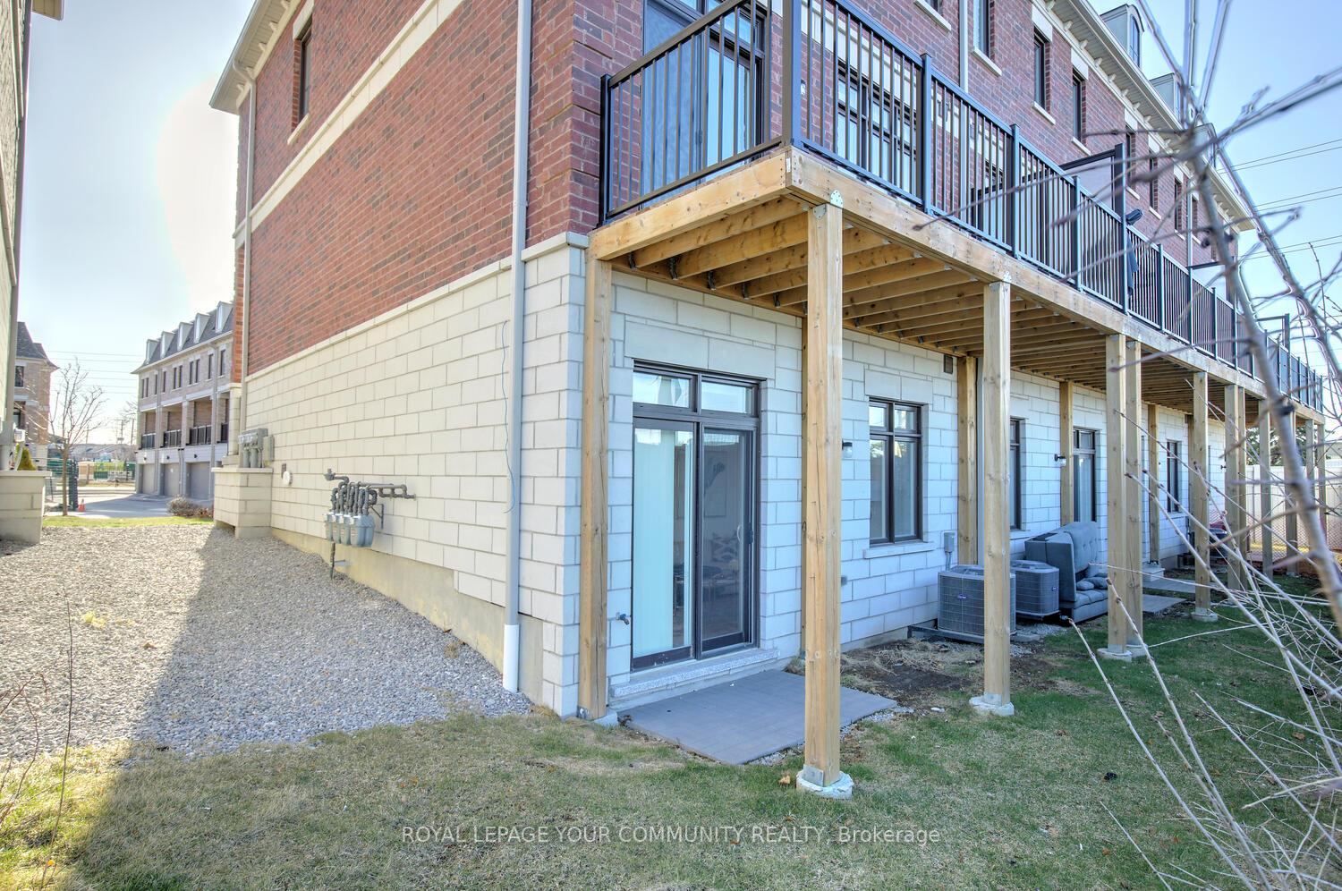 Photo 49 of 14 Seacoasts Circle, Vaughan, Maple — HOMEH