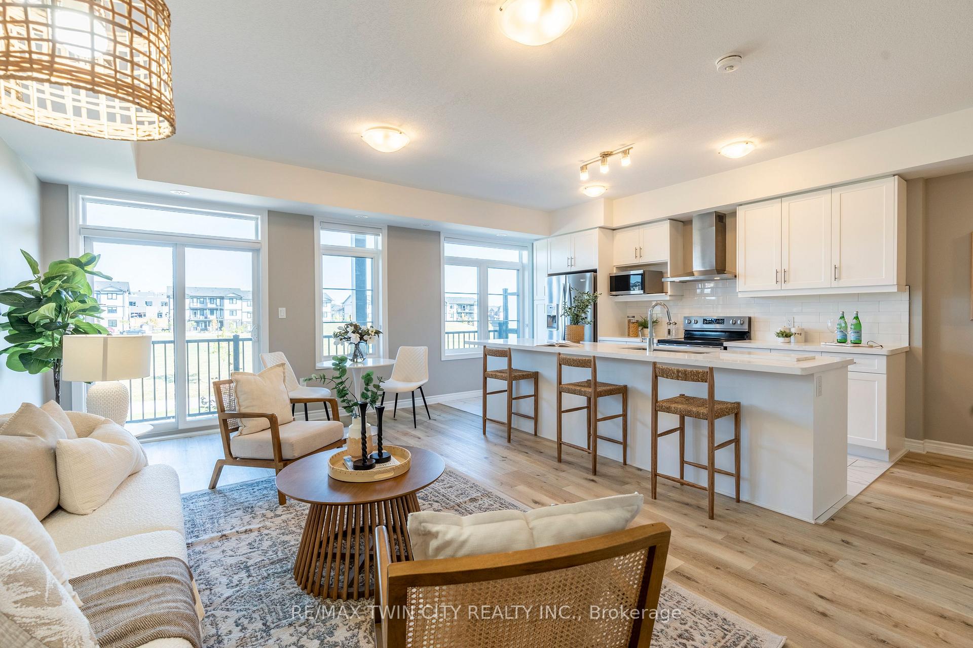 Photo 3 of 152 Wheat Lane, Kitchener — HOMEH