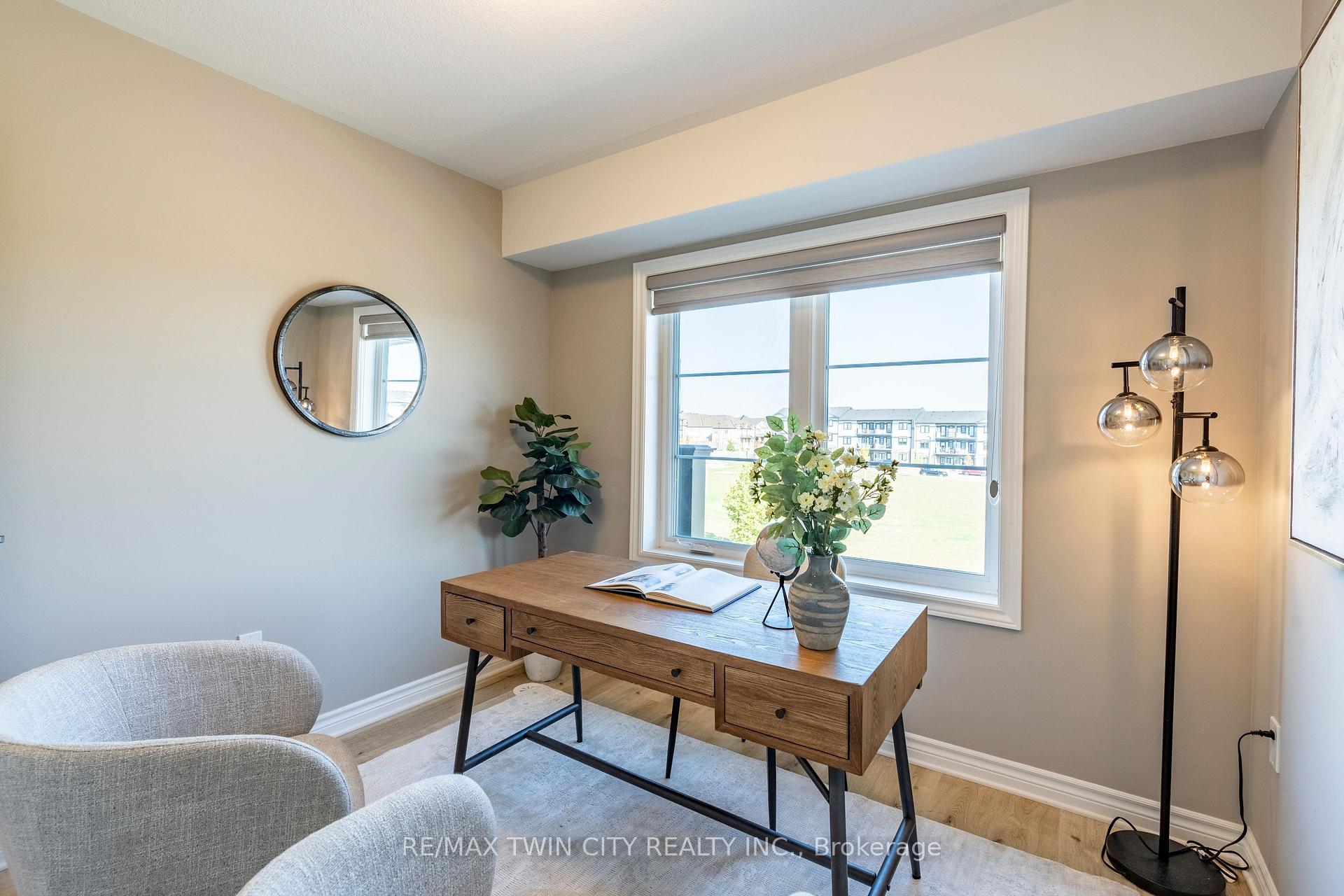 Photo 14 of 152 Wheat Lane, Kitchener — HOMEH