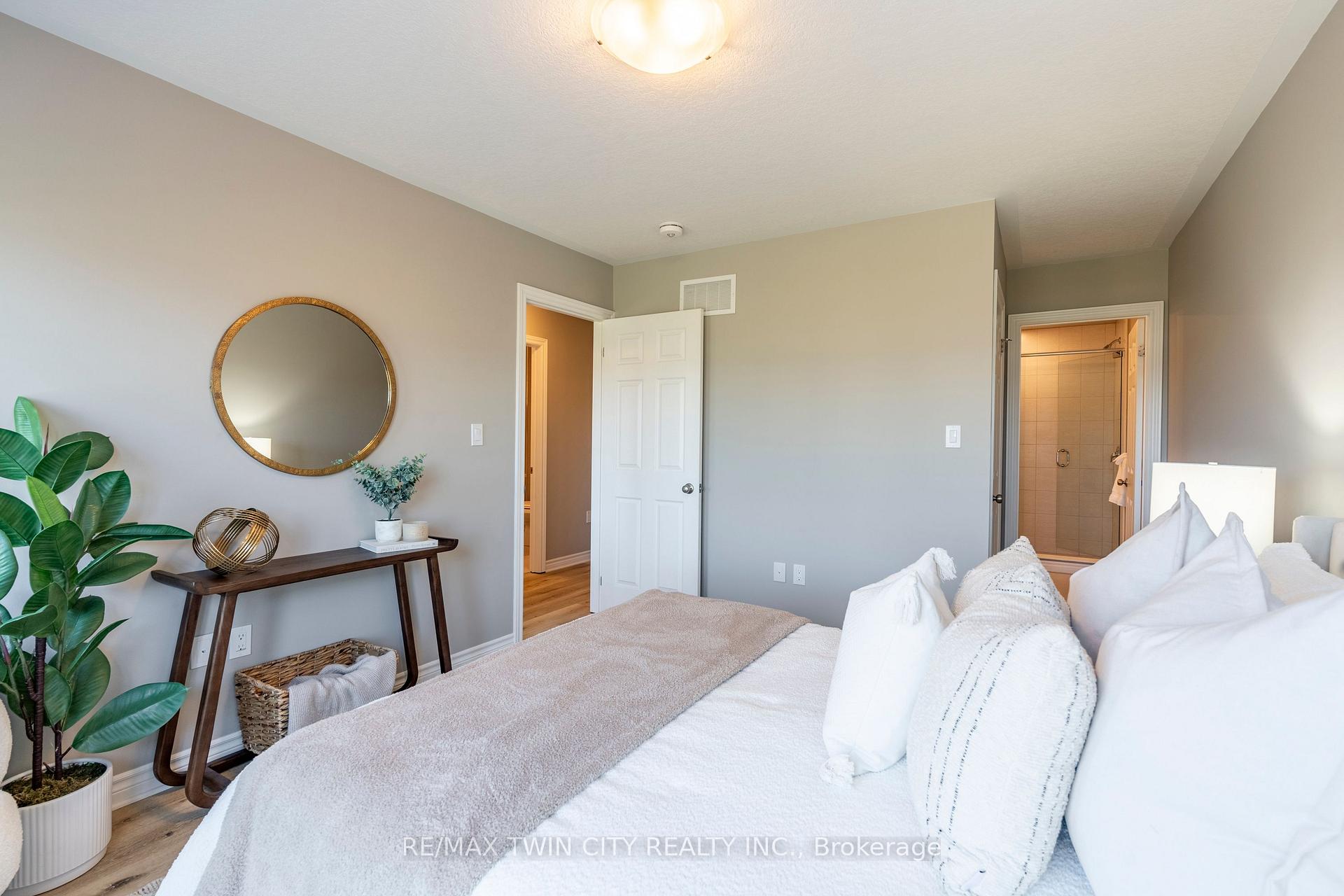 Photo 18 of 152 Wheat Lane, Kitchener — HOMEH
