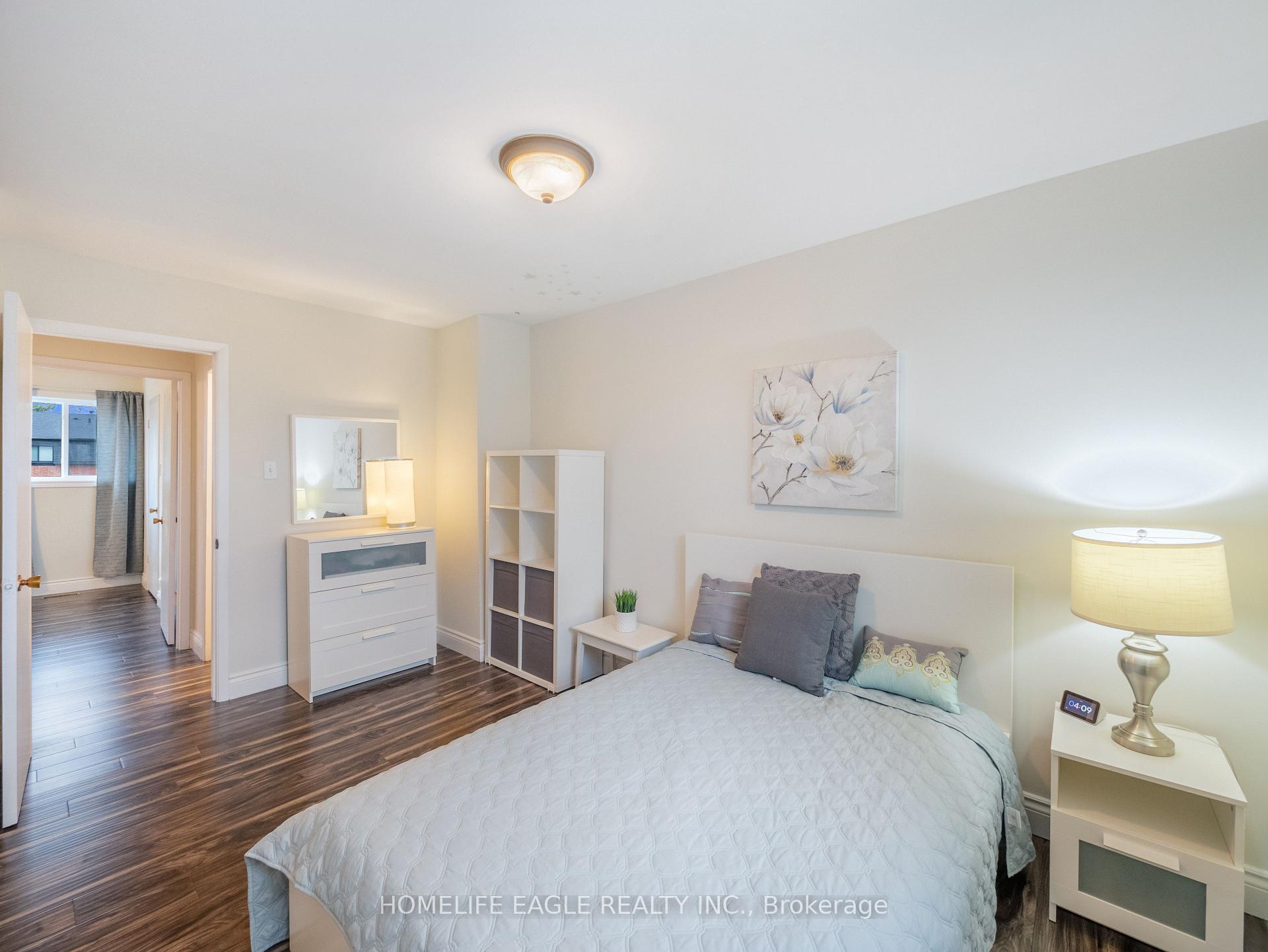 Photo 10 of Unit 47, 64 Poplar Crescent, Aurora, Aurora Highlands — HOMEH