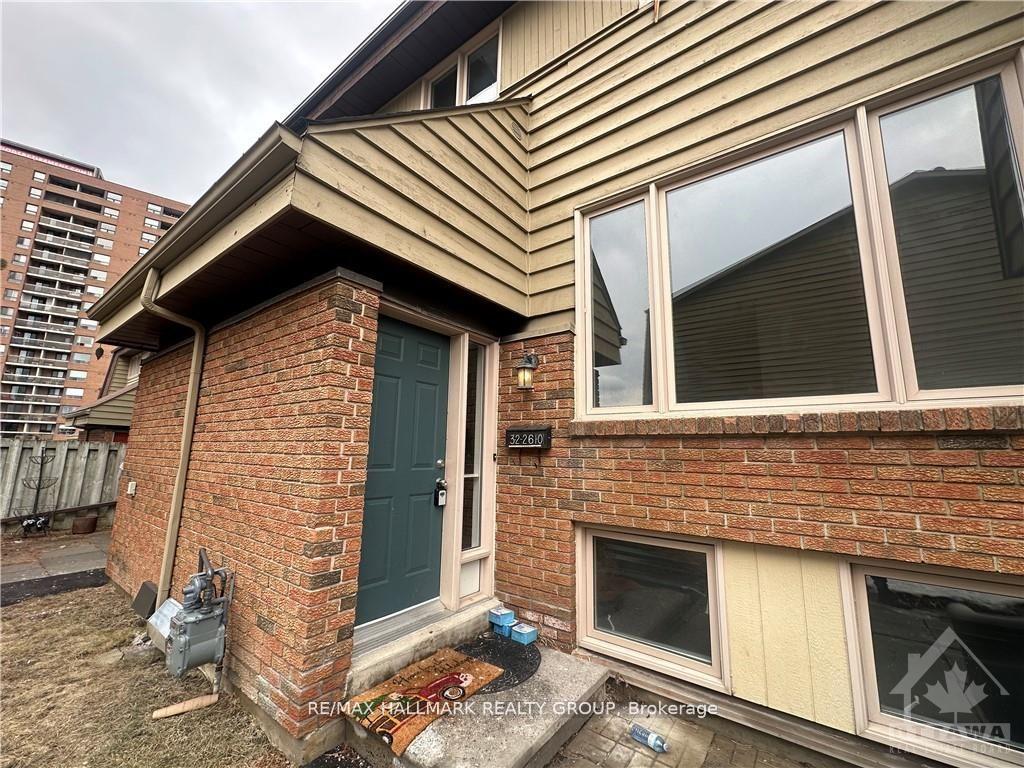 Photo 2 of Unit 32, 2610 Draper Avenue, Ottawa, Redwood Park — HOMEH