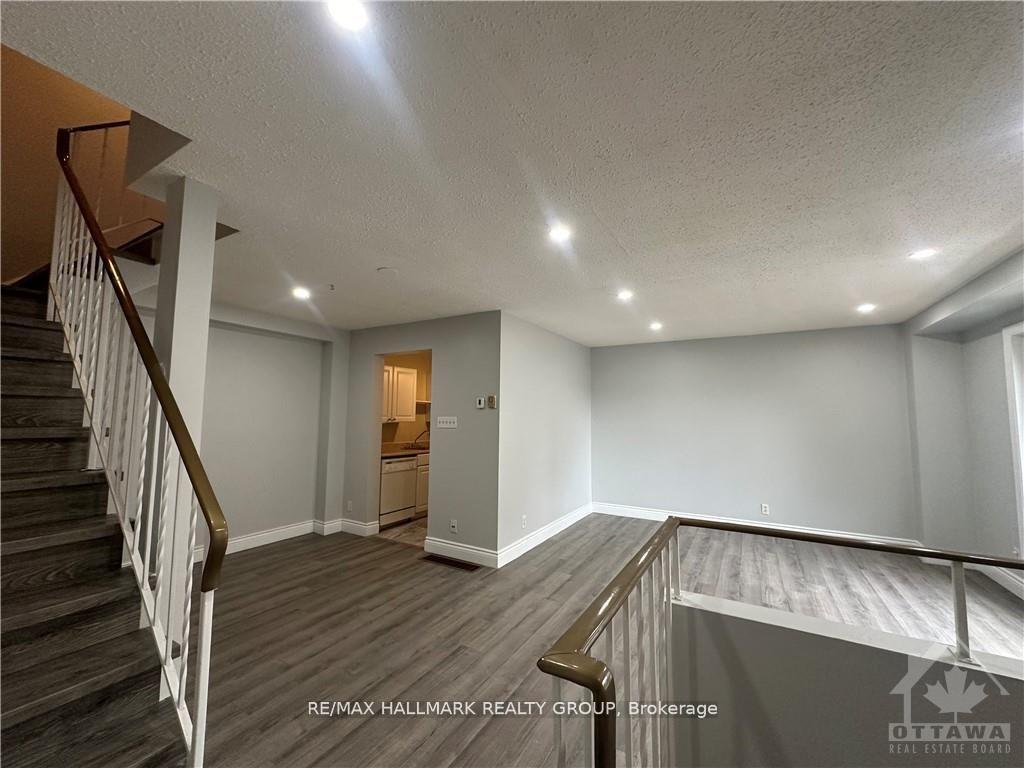 Photo 17 of Unit 32, 2610 Draper Avenue, Ottawa, Redwood Park — HOMEH