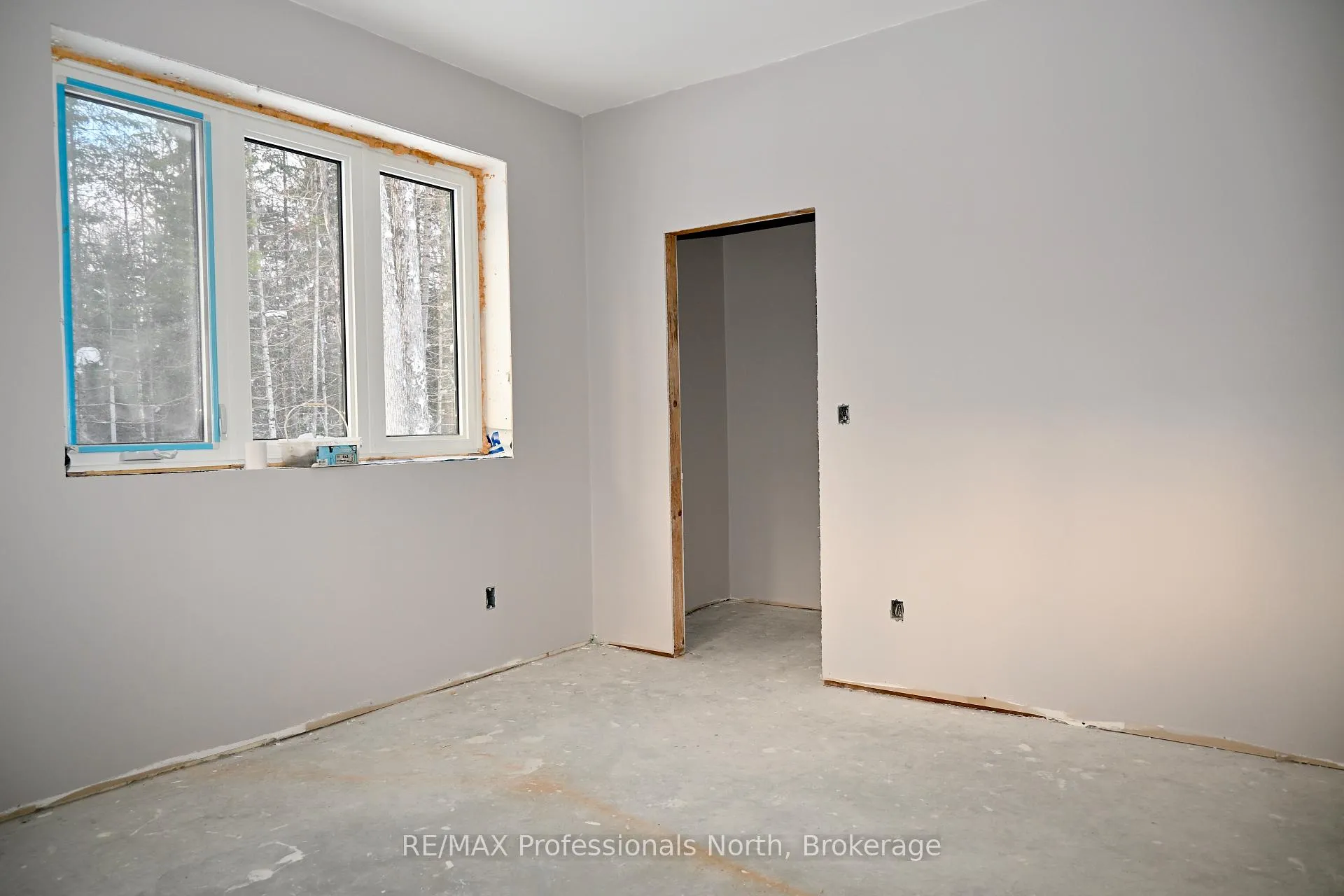 Photo 38 of 121 Loon Lake Road, Magnetawan — HOMEH