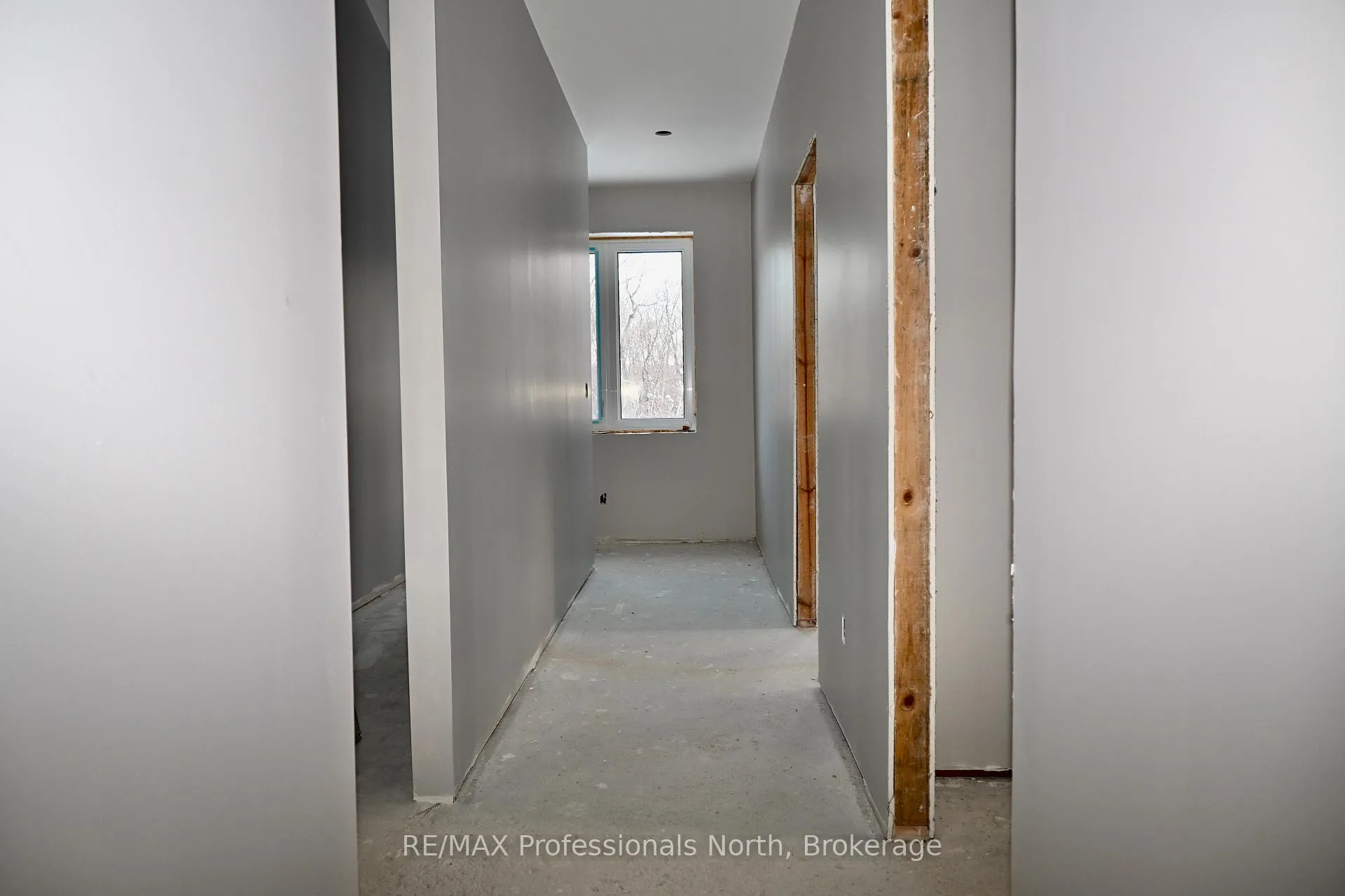 Photo 47 of 121 Loon Lake Road, Magnetawan — HOMEH