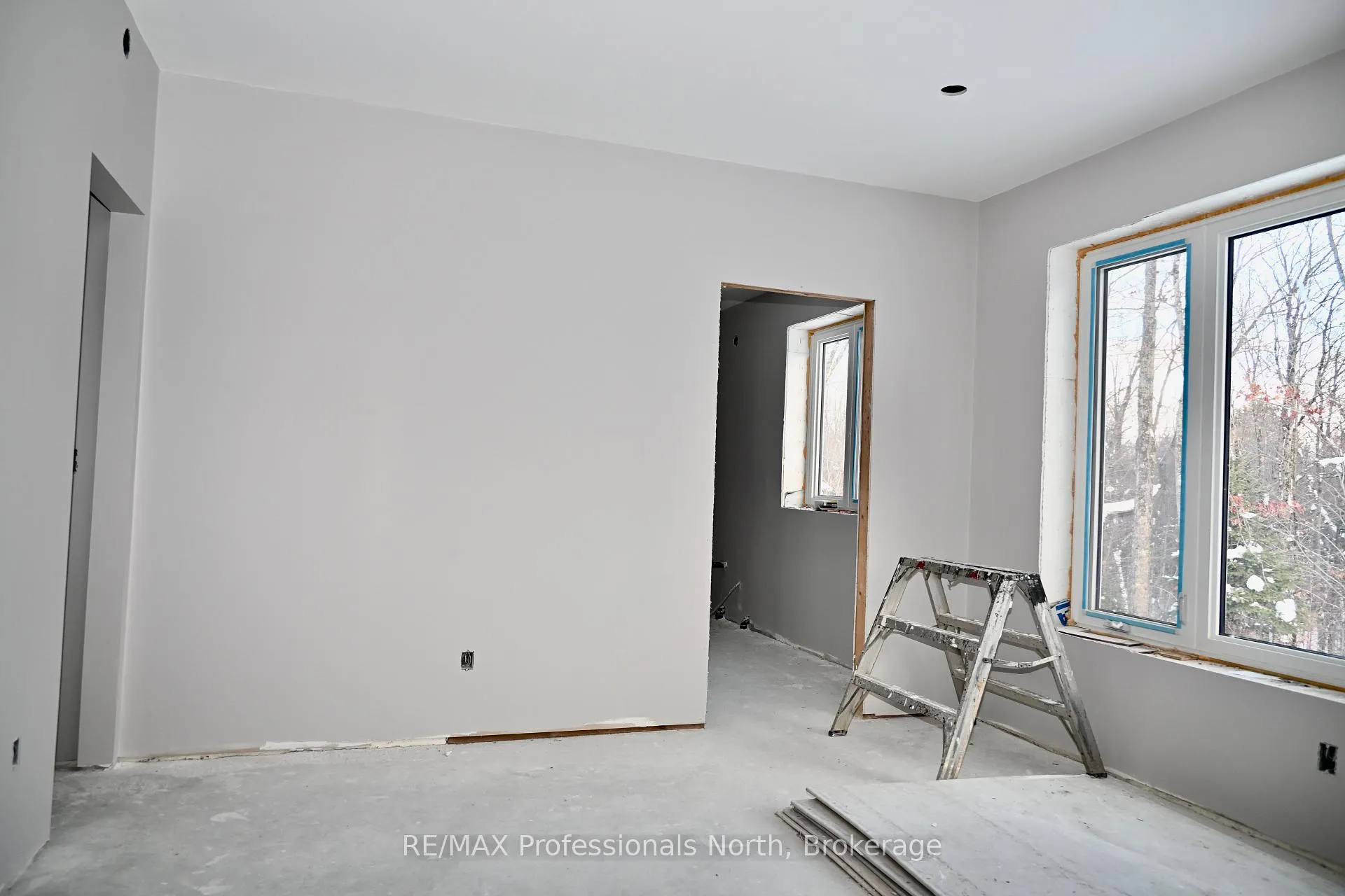 Photo 87 of 121 Loon Lake Road, Magnetawan — HOMEH