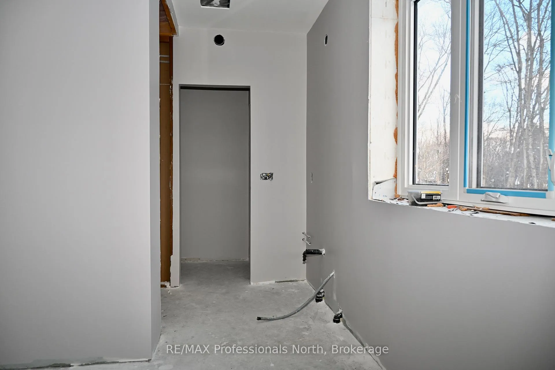 Photo 105 of 121 Loon Lake Road, Magnetawan — HOMEH