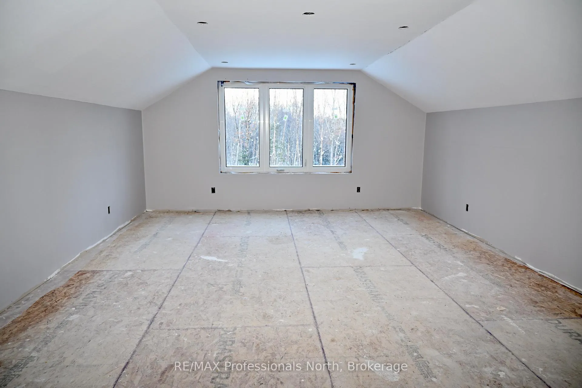 Photo 132 of 121 Loon Lake Road, Magnetawan — HOMEH