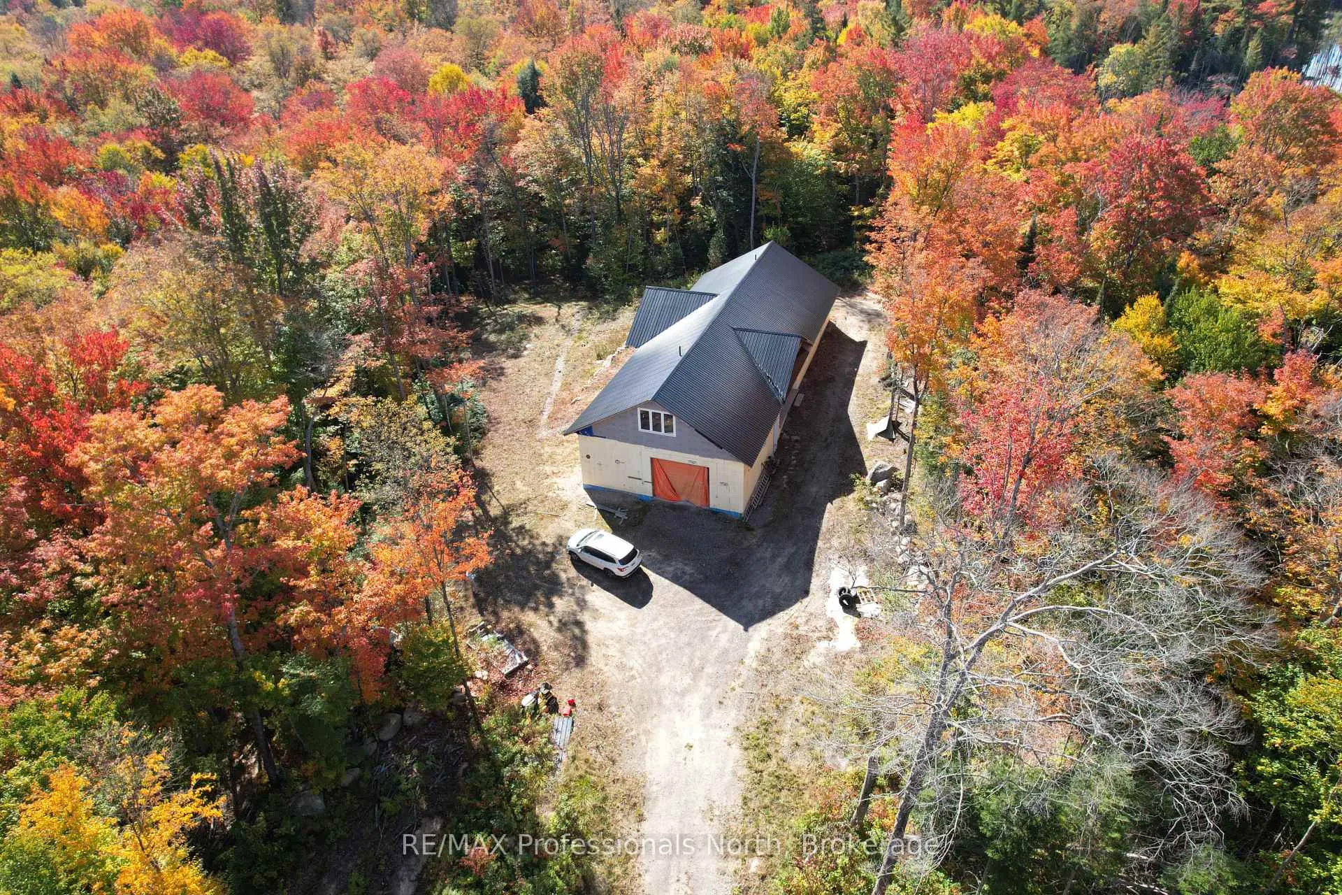 Photo 2 of 121 Loon Lake Road, Magnetawan — HOMEH