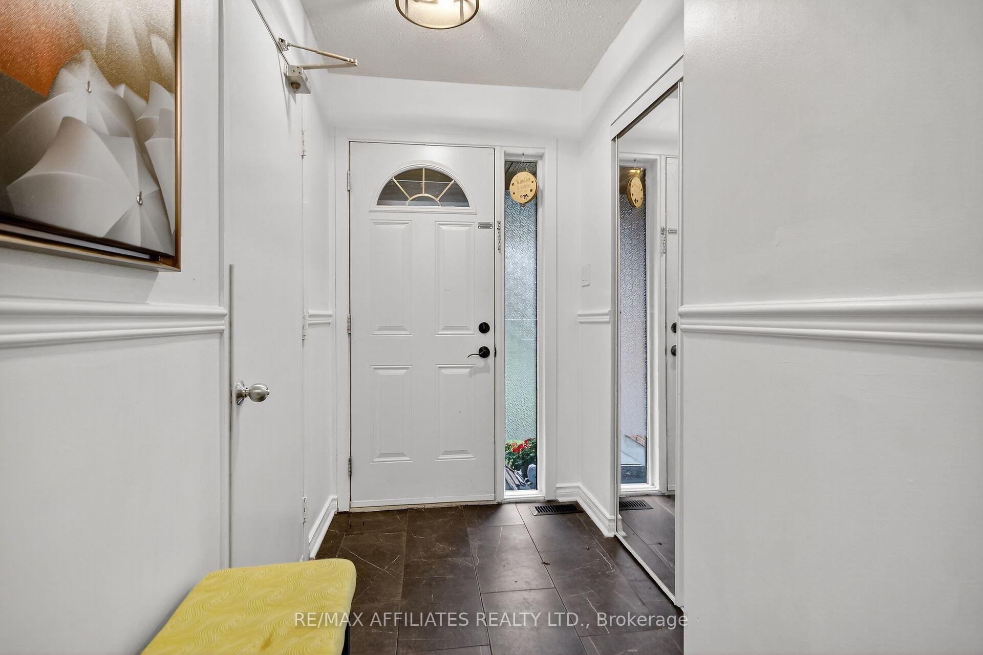 Photo 2 of Unit 17, 73 Clarkson Crescent, Ottawa, Kanata - Katimavik — HOMEH