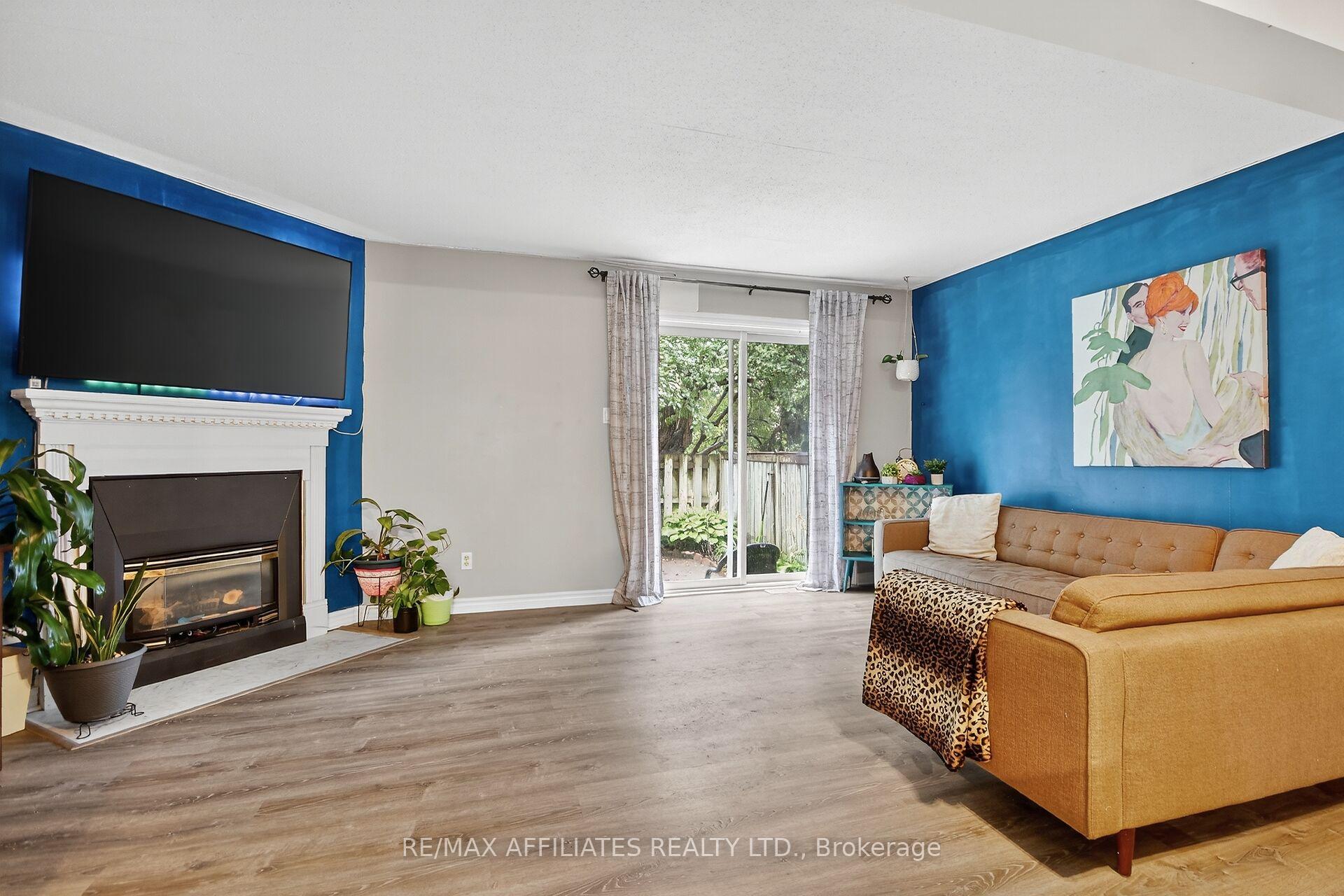 Photo 6 of Unit 17, 73 Clarkson Crescent, Ottawa, Kanata - Katimavik — HOMEH