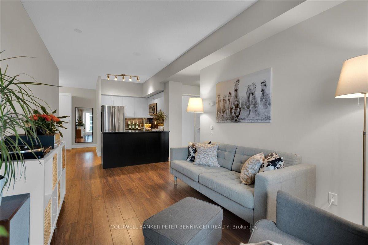 Photo 4 of Unit 1306, 83 Redpath Avenue, Toronto, Mount Pleasant West — HOMEH