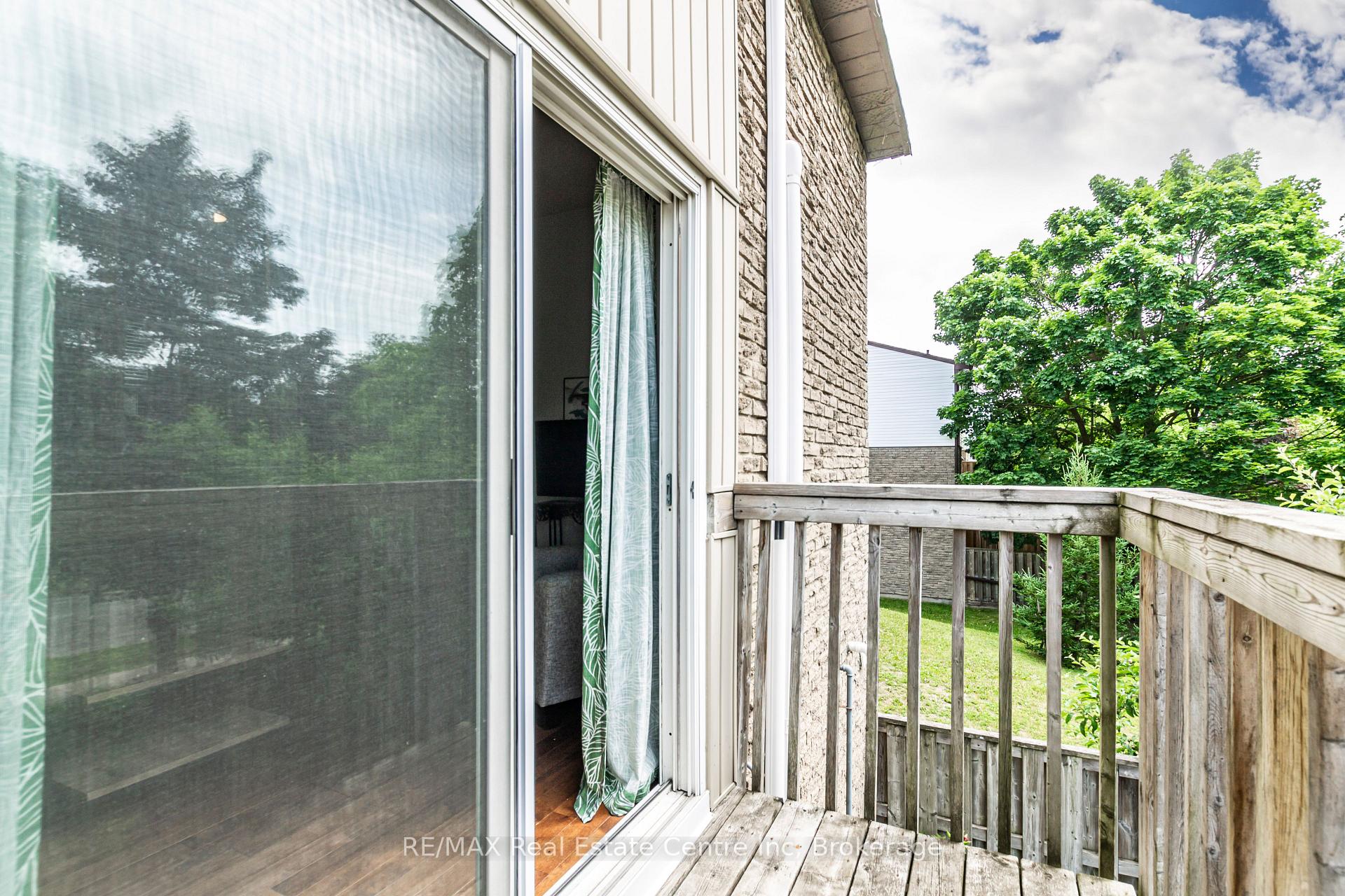 Photo 12 of Unit 35, 80 Old Country Drive, Kitchener — HOMEH