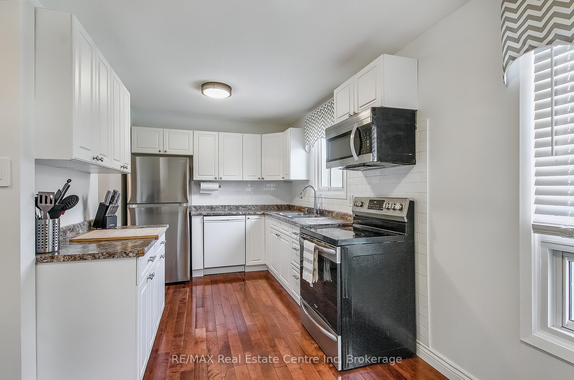 Photo 15 of Unit 35, 80 Old Country Drive, Kitchener — HOMEH
