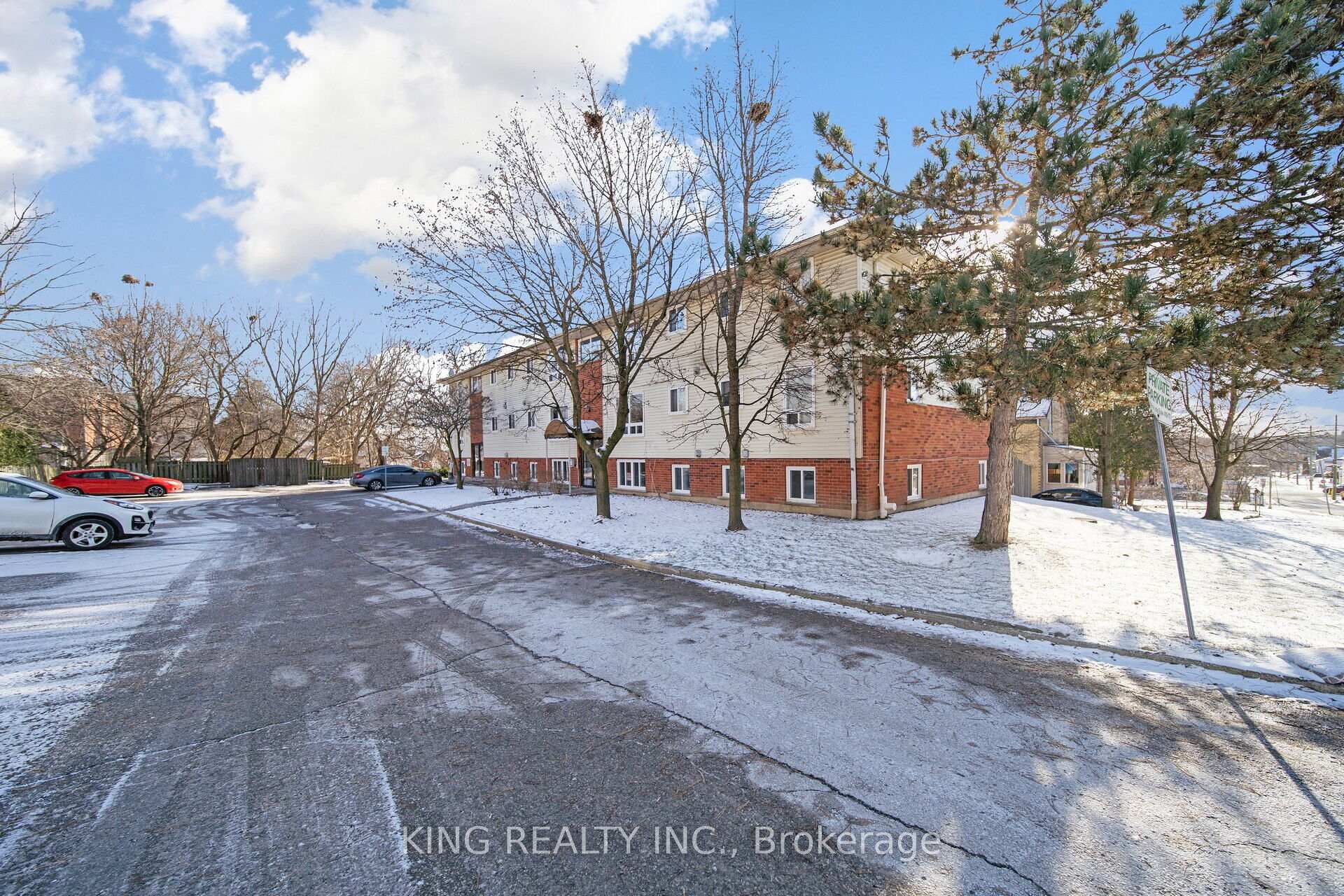 Photo 25 of Unit 1, 119 Cedar Street S, Kitchener, Cedar Hill — HOMEH
