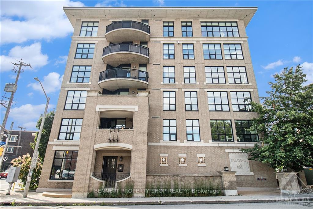 Front of Unit 205, 290 Powell Avenue