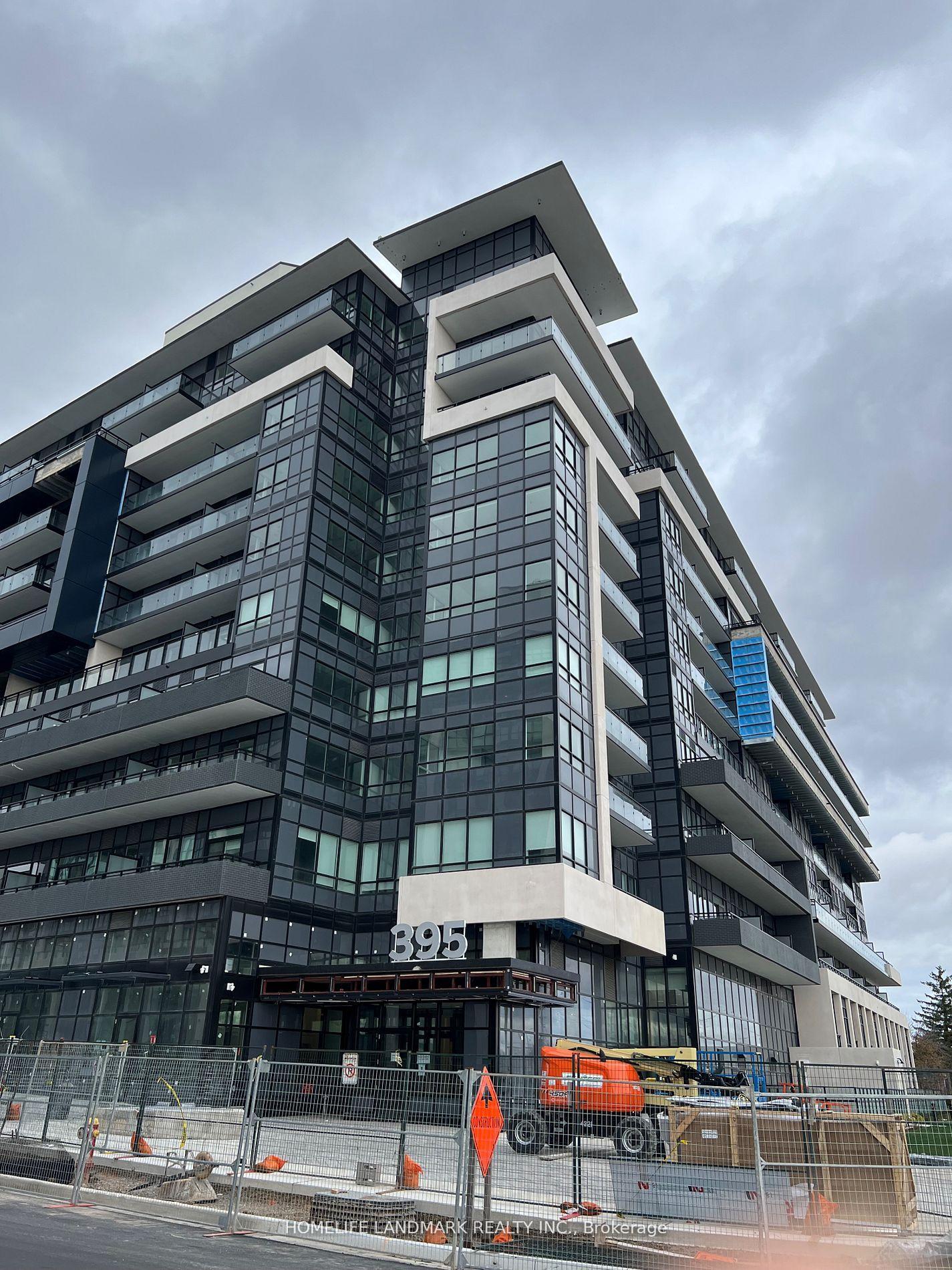Front of Unit 101, 395 Dundas Street W