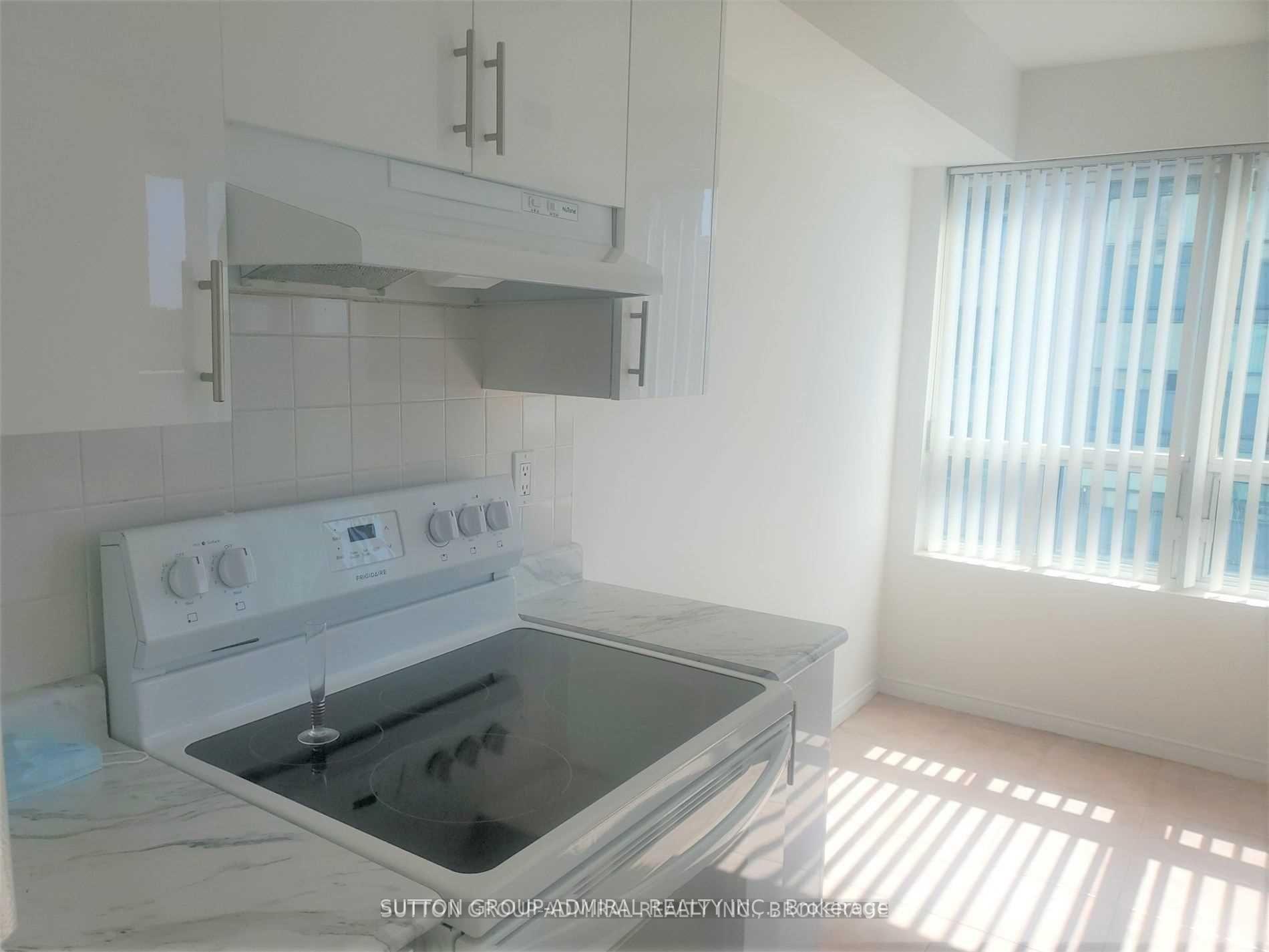 Photo 3 of Unit 612, 5 Emerald Lane, Vaughan, Crestwood-Springfarm-Yorkhill — HOMEH