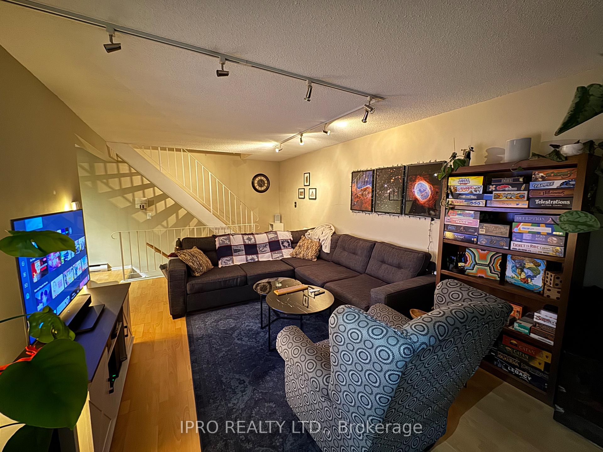 Photo 7 of 366 Scottsdale Drive, Guelph, Dovercliffe Park/Old University — HOMEH