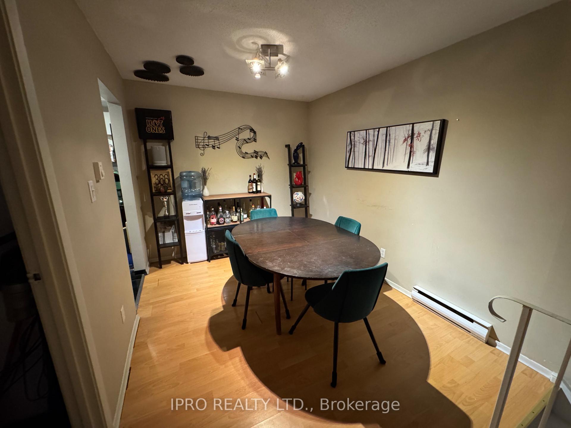 Photo 9 of 366 Scottsdale Drive, Guelph, Dovercliffe Park/Old University — HOMEH