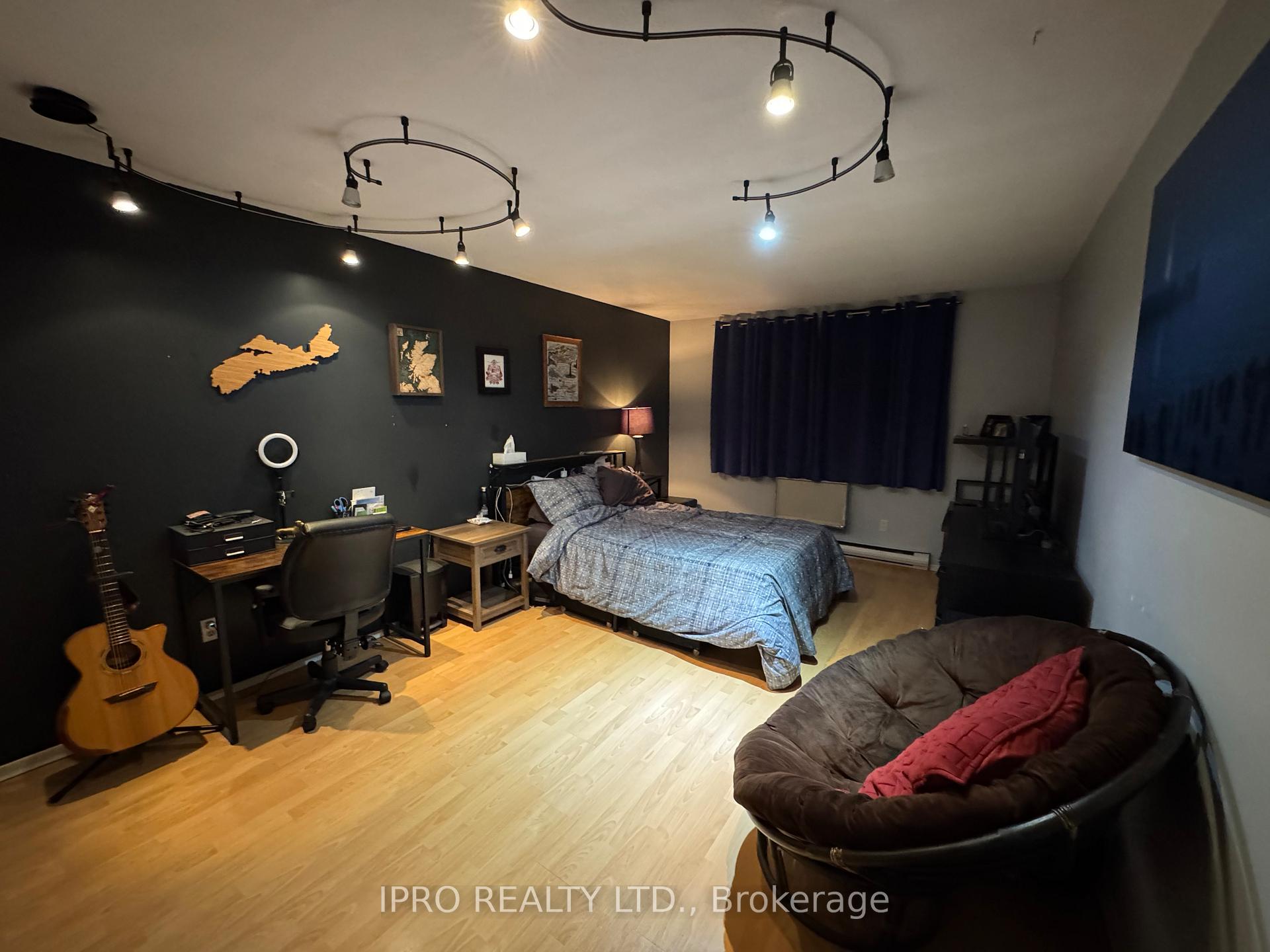Photo 13 of 366 Scottsdale Drive, Guelph, Dovercliffe Park/Old University — HOMEH