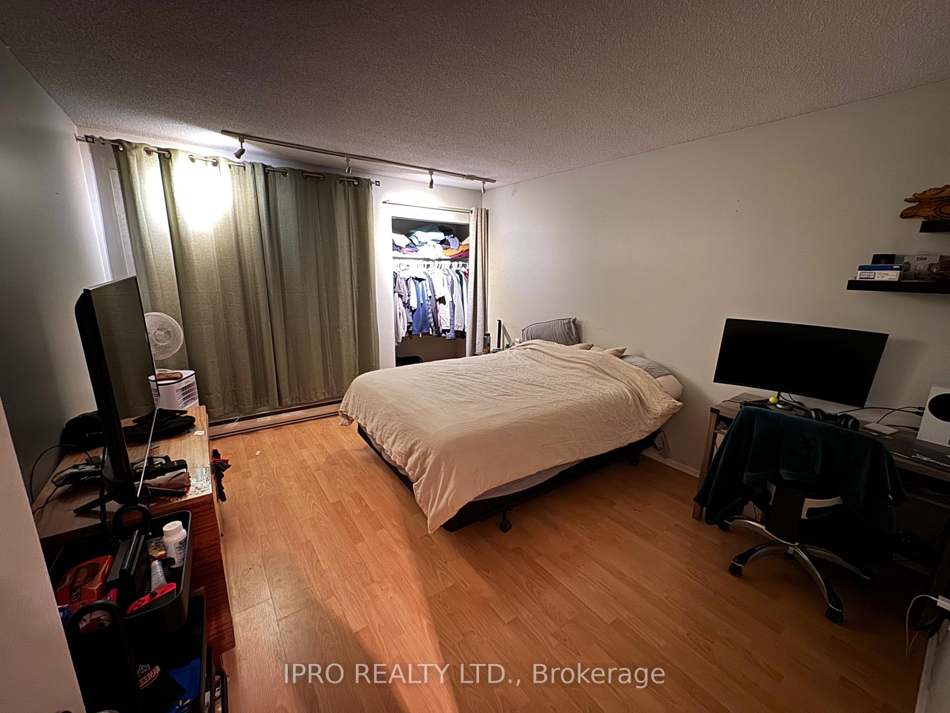 Photo 16 of 366 Scottsdale Drive, Guelph, Dovercliffe Park/Old University — HOMEH