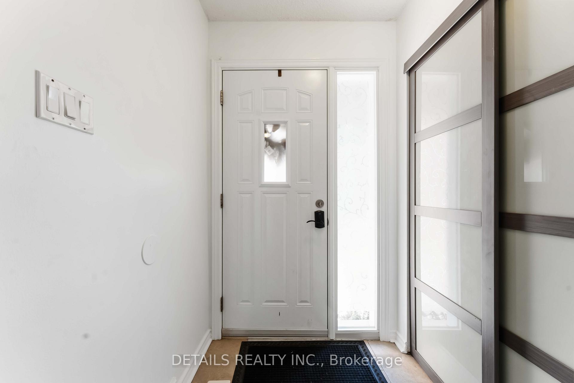 Photo 2 of Unit 70, 43 Stokes Crescent, Ottawa, Kanata - Glencairn/Hazeldean — HOMEH