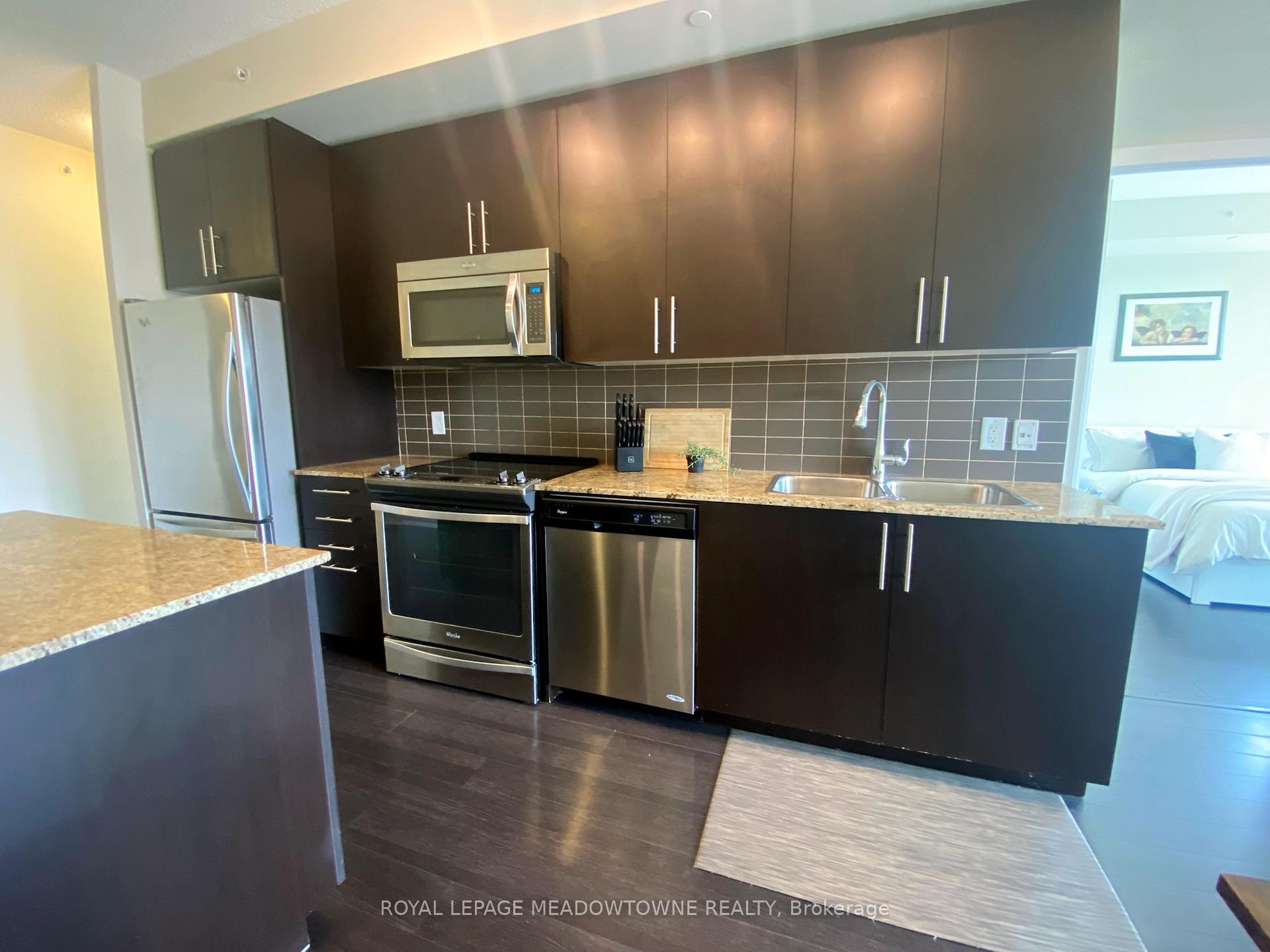 Photo 7 of Unit 404, 85 Duke Street W, Kitchener, City Commercial Core — HOMEH