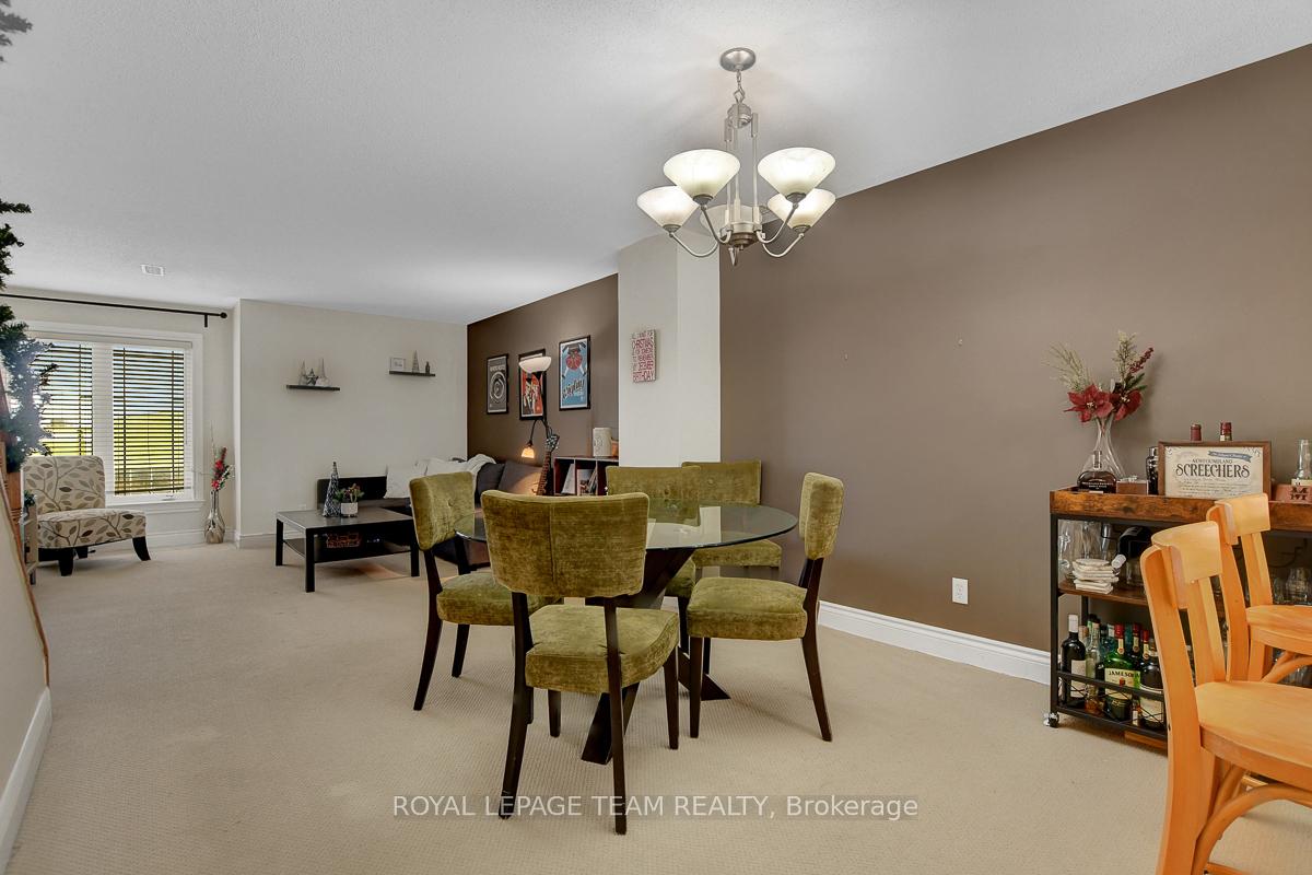 Photo 4 of Unit 18, 208 Chapman Mills Drive, Ottawa, Barrhaven - Strandherd — HOMEH