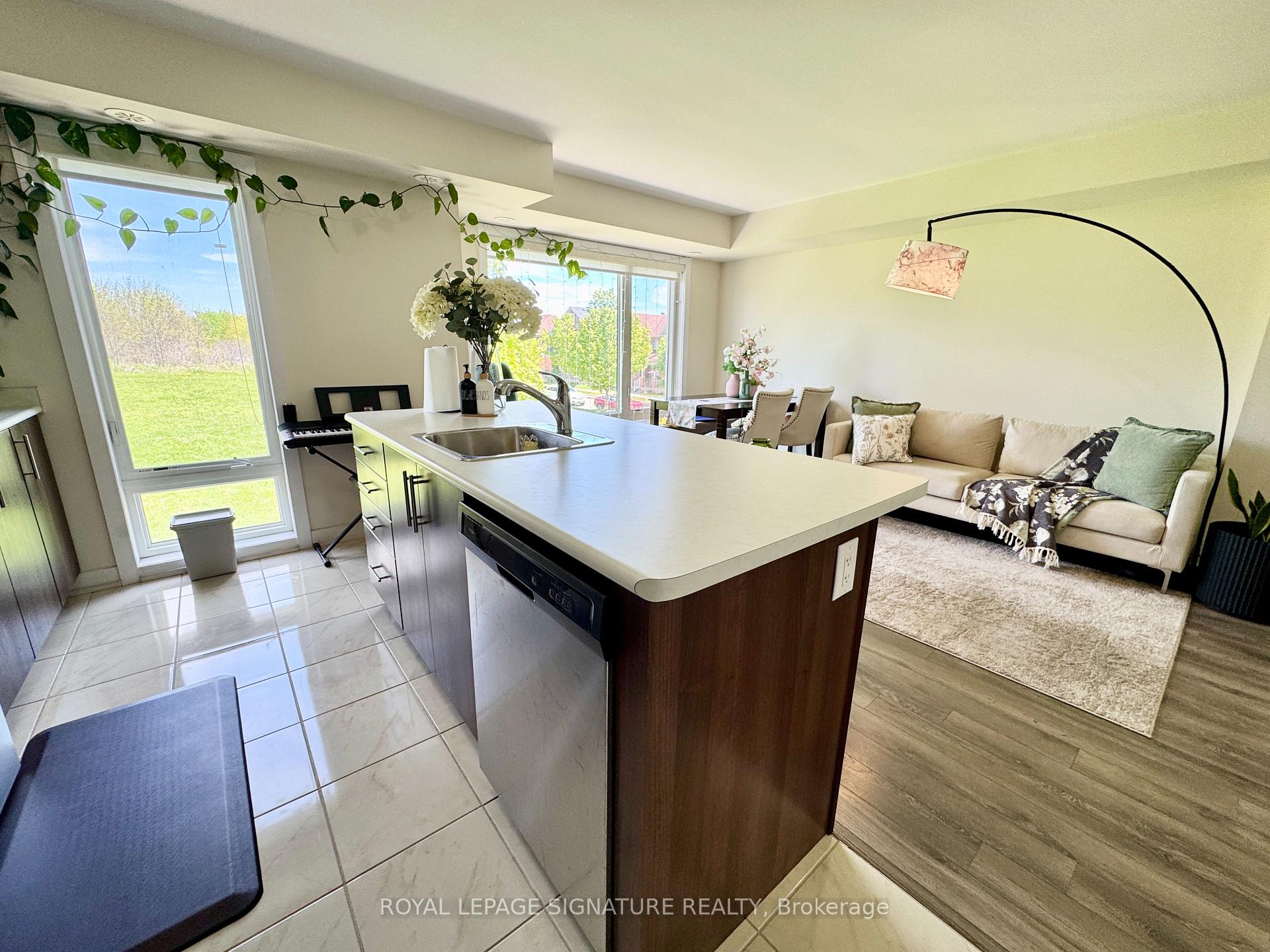 Photo 5 of Unit 816, 1 Blanche Lane, Markham, Cornell — HOMEH