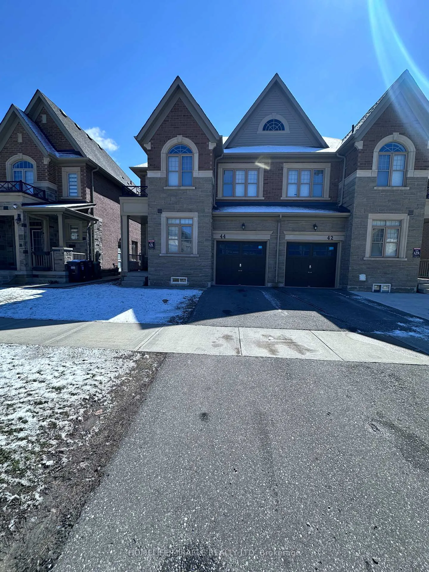Photo 2 of 44 Dolobram Trail, Brampton, Northwest Brampton — HOMEH