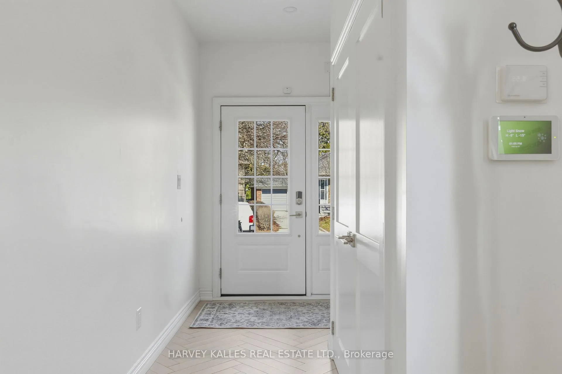 Photo 4 of 31 Ferris Road, Toronto, O'Connor-Parkview — HOMEH