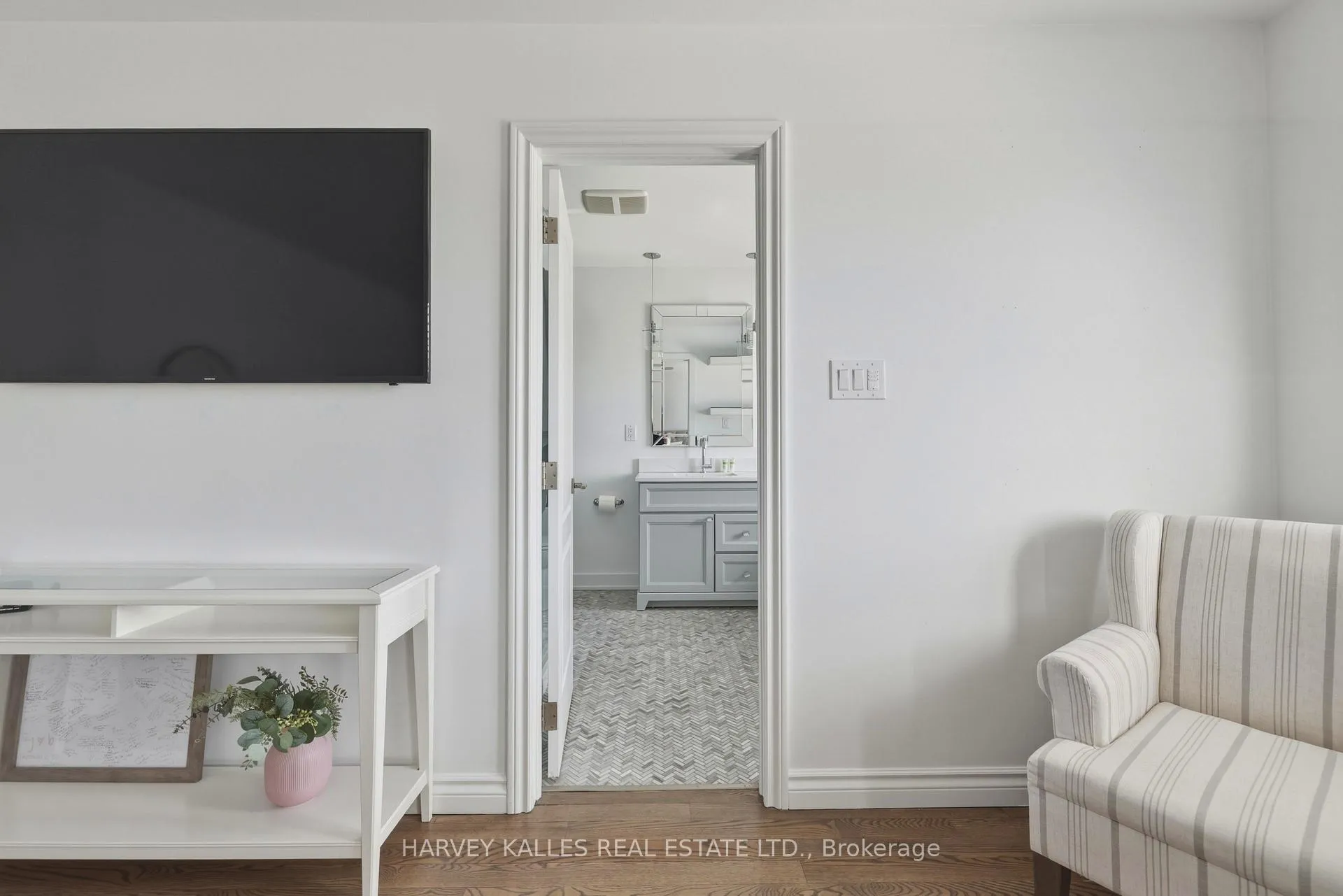 Photo 27 of 31 Ferris Road, Toronto, O'Connor-Parkview — HOMEH