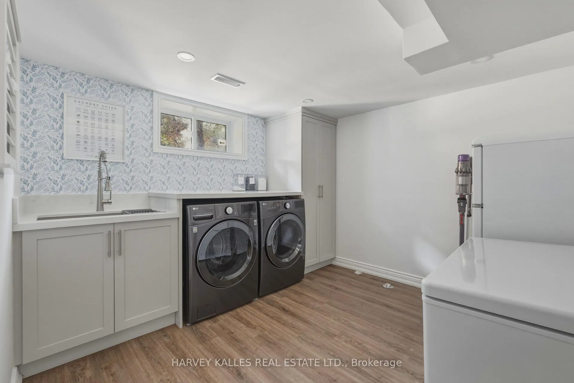 Photo 41 of 31 Ferris Road, Toronto, O'Connor-Parkview — HOMEH