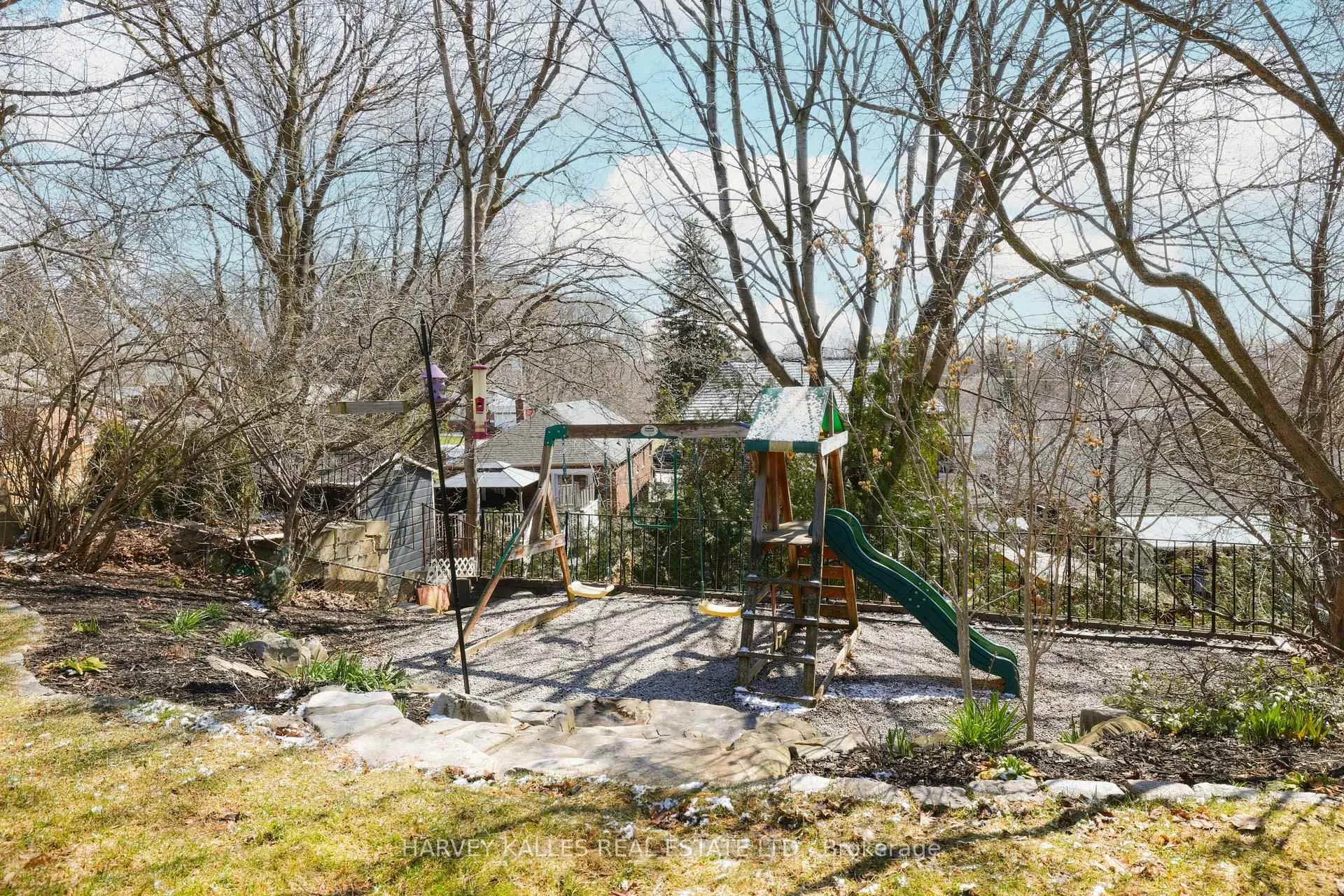 Photo 46 of 31 Ferris Road, Toronto, O'Connor-Parkview — HOMEH