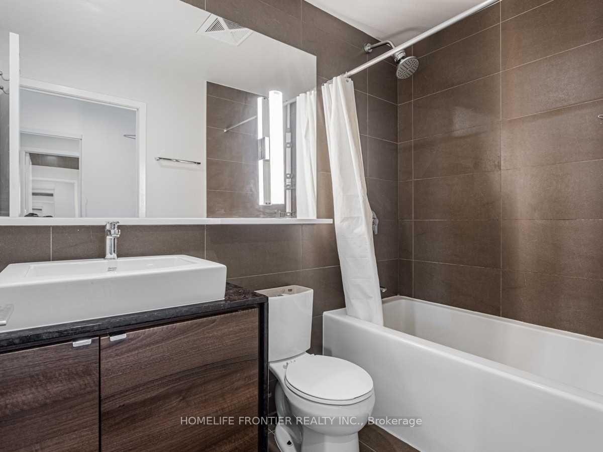 Photo 10 of Unit 2803, 121 Mcmahon Drive, North York, Bayview Village — HOMEH