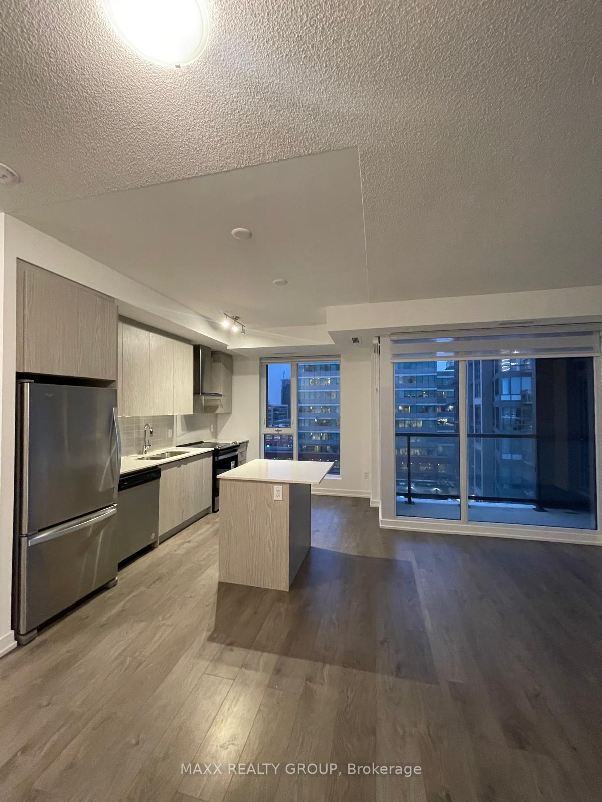 Photo 3 of Unit 702, 55 Duke Street, Kitchener — HOMEH