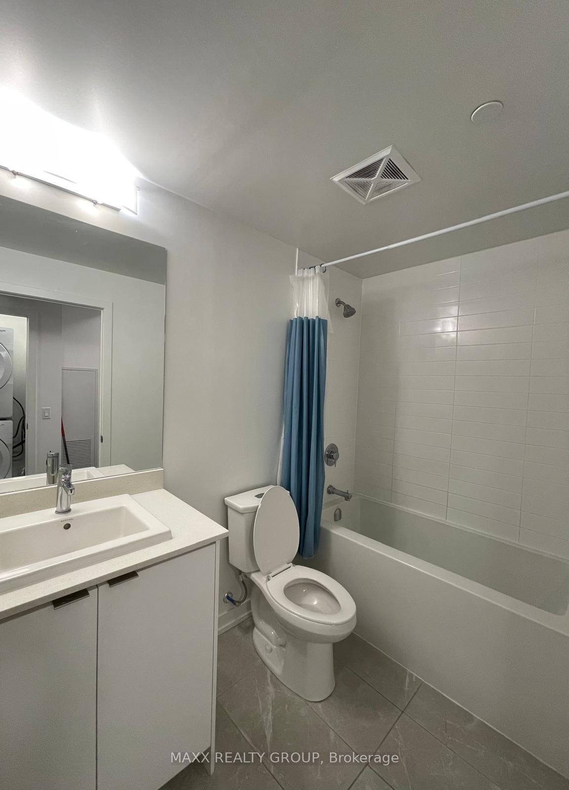 Photo 13 of Unit 702, 55 Duke Street, Kitchener — HOMEH