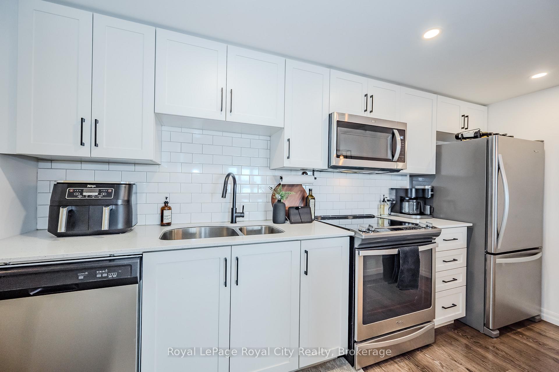 Photo 12 of Unit 205, 108 Summit Ridge Drive, Guelph, Grange Road — HOMEH